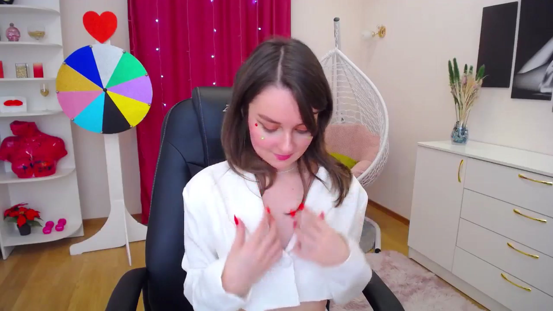 Gallery image thumbnail from Milim_Nava's myfreecams stream on, 11/04/2023, 15:27 image 9 of 20