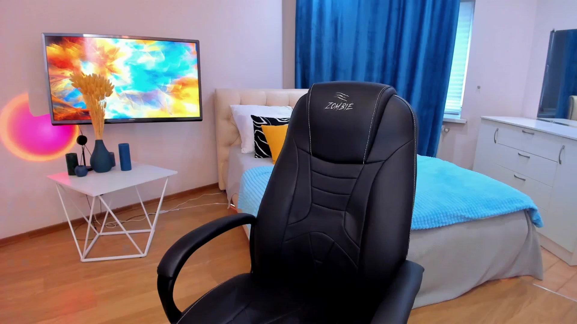 Gallery image thumbnail from Milim_Nava's myfreecams stream on, 11/06/2023, 06:25 image 14 of 20