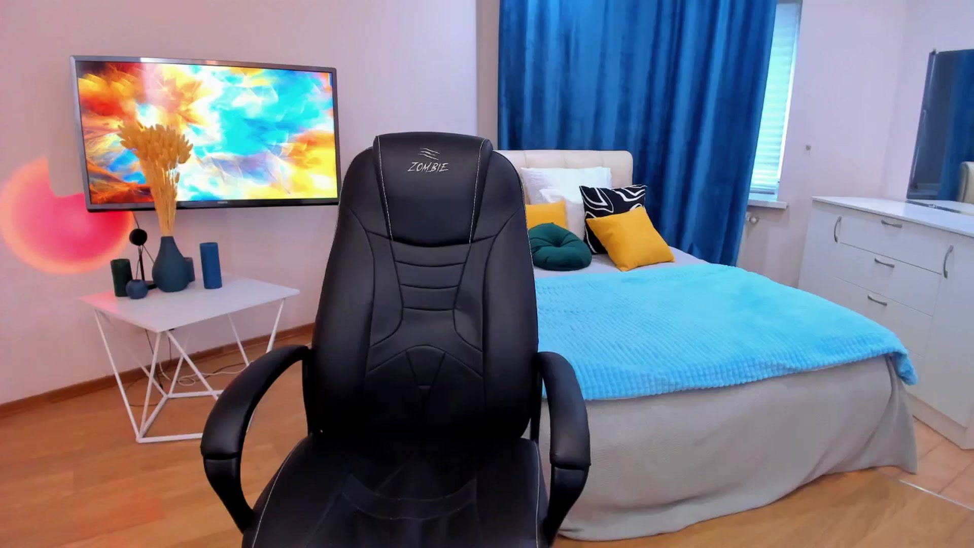 Gallery image thumbnail from Milim_Nava's myfreecams stream on, 11/06/2023, 06:25 image 19 of 20