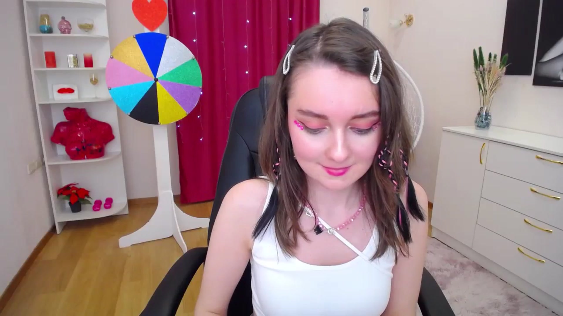 Gallery image thumbnail from Milim_Nava's myfreecams stream on, 11/08/2023, 14:24 image 2 of 20