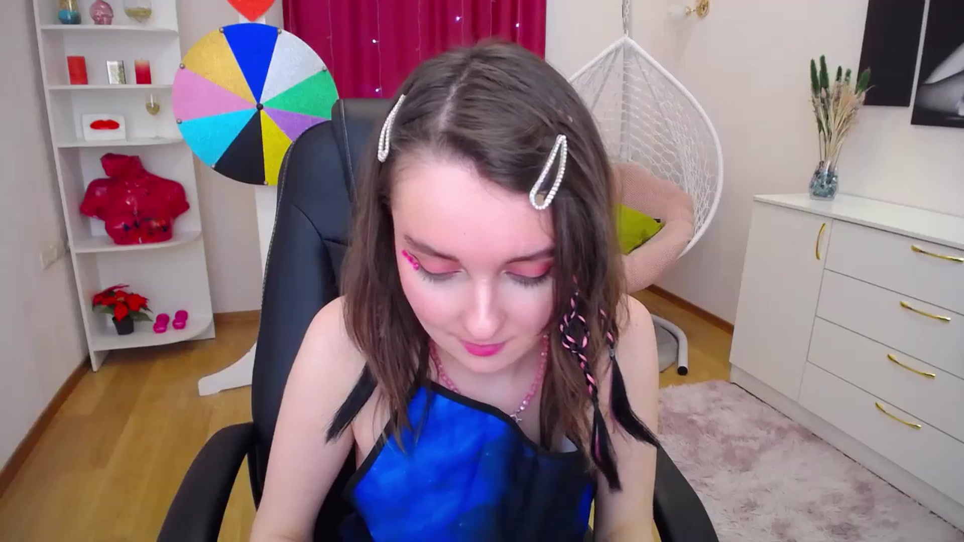Gallery image thumbnail from Milim_Nava's myfreecams stream on, 11/08/2023, 17:03 image 2 of 20