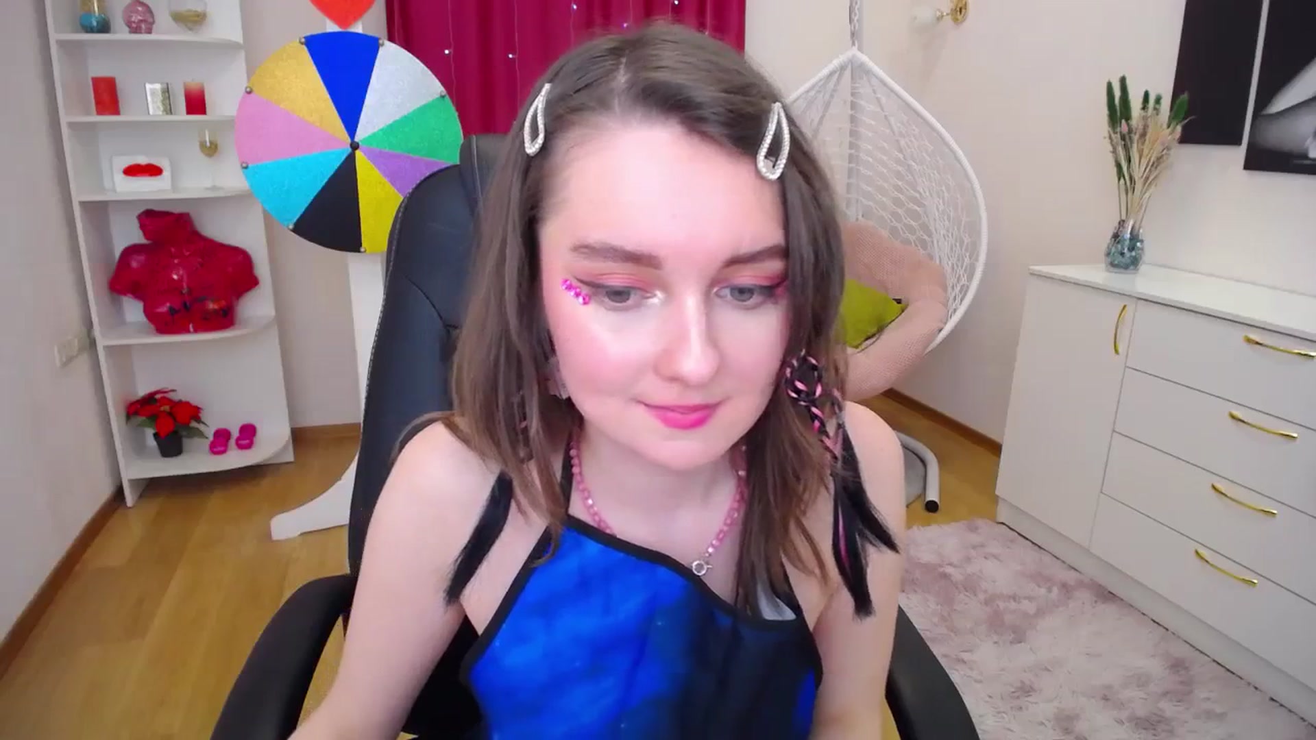 Gallery image thumbnail from Milim_Nava's myfreecams stream on, 11/08/2023, 17:03 image 3 of 20