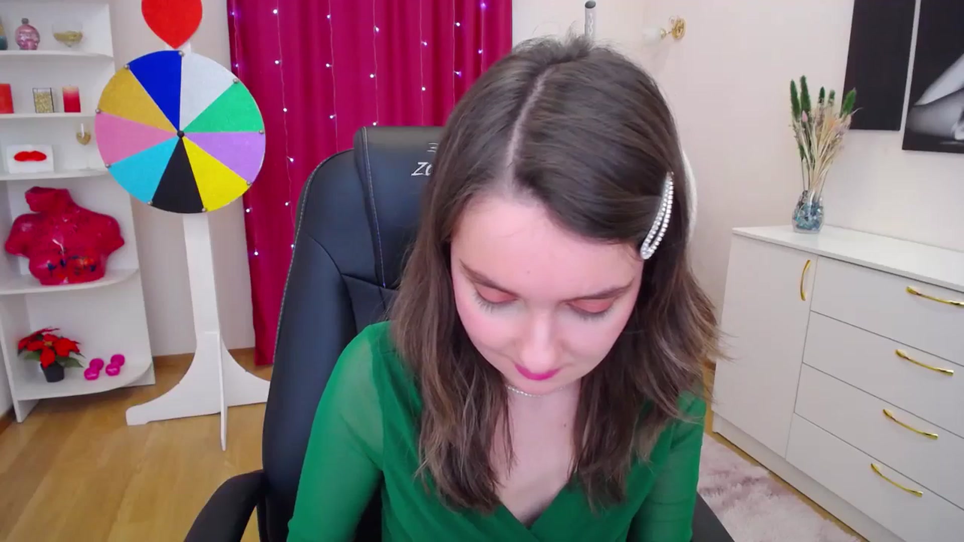 Gallery image thumbnail from Milim_Nava's myfreecams stream on, 11/15/2023, 10:04 image 7 of 20