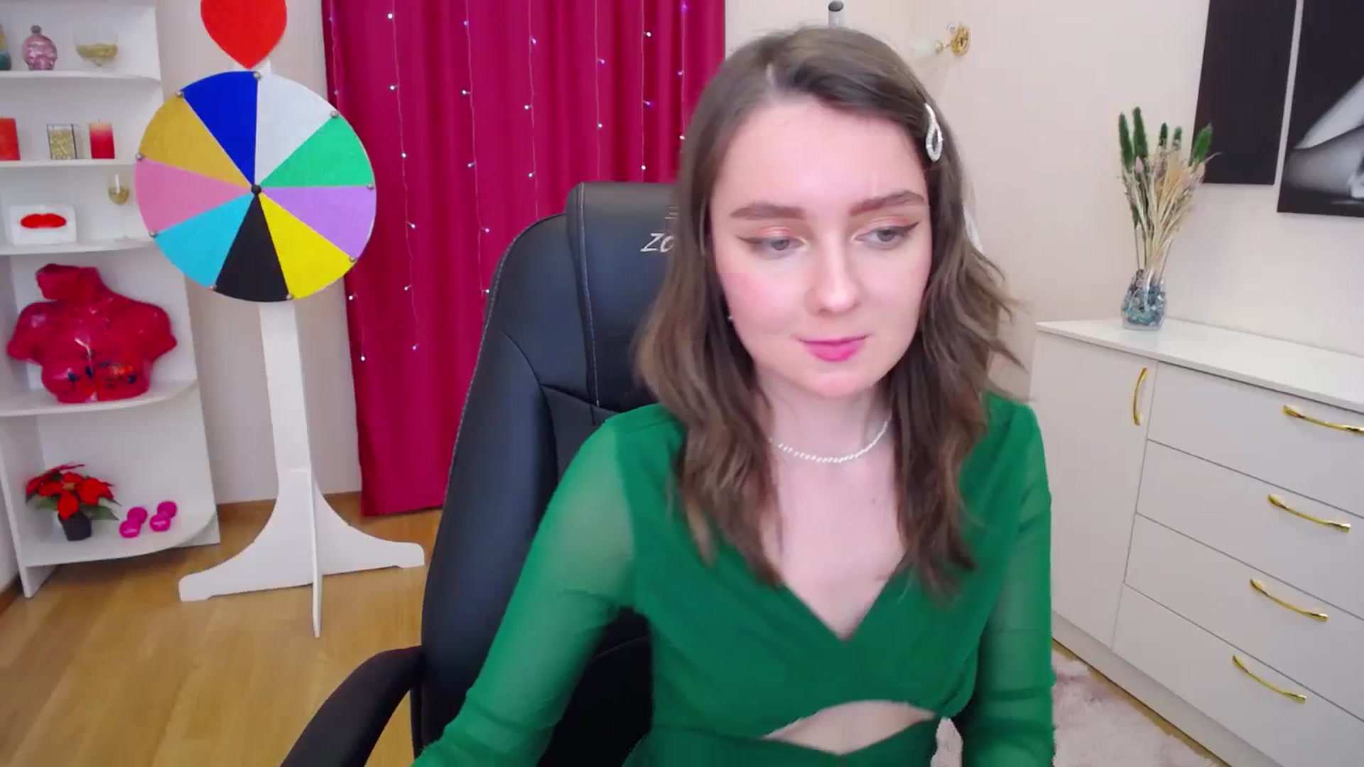 Gallery image thumbnail from Milim_Nava's myfreecams stream on, 11/15/2023, 10:04 image 9 of 20