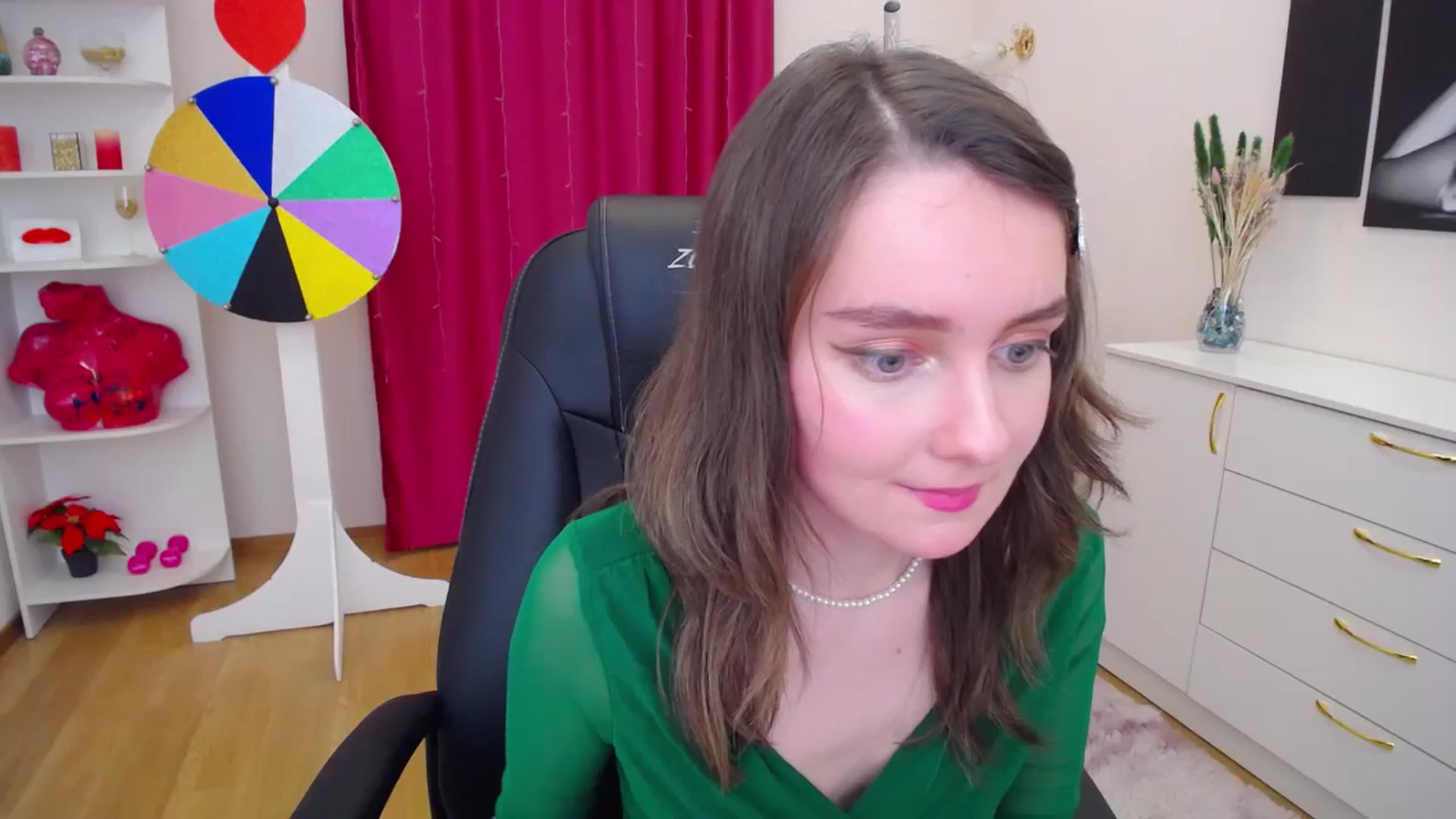 Gallery image thumbnail from Milim_Nava's myfreecams stream on, 11/15/2023, 10:04 image 8 of 20