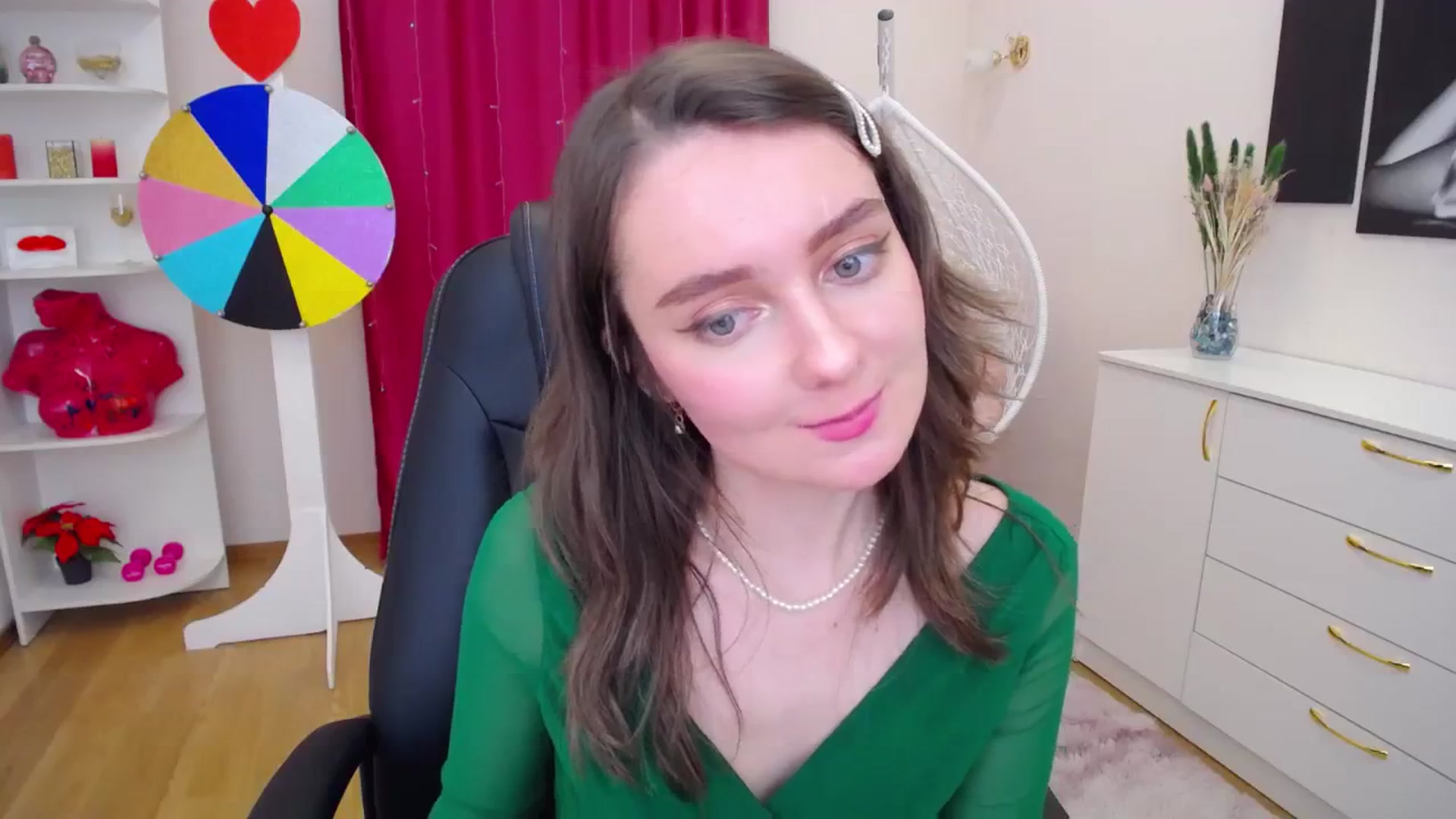 Gallery image thumbnail from Milim_Nava's myfreecams stream on, 11/15/2023, 10:04 image 16 of 20
