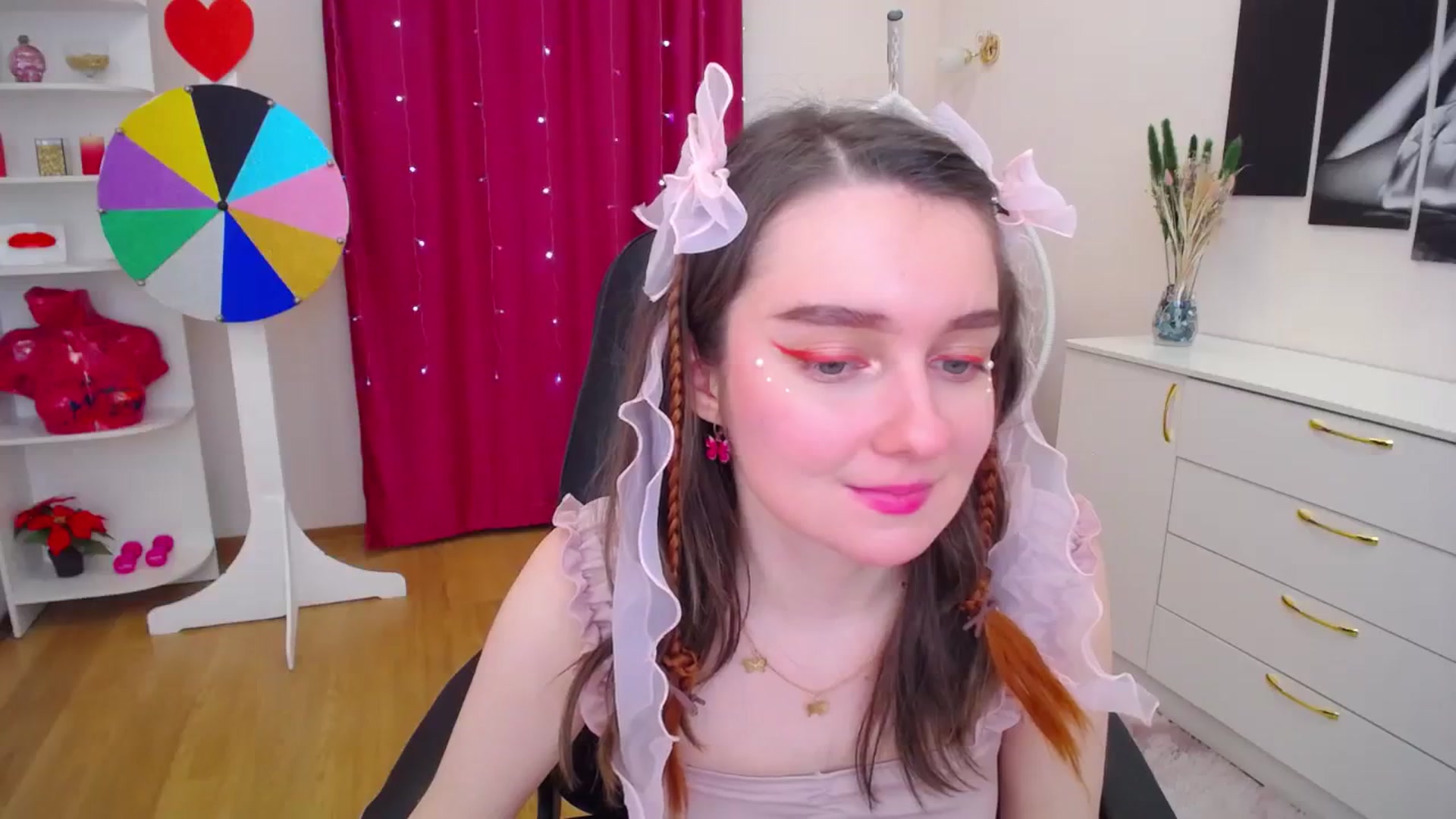Gallery image thumbnail from Milim_Nava's myfreecams stream on, 11/19/2023, 21:41 image 6 of 20