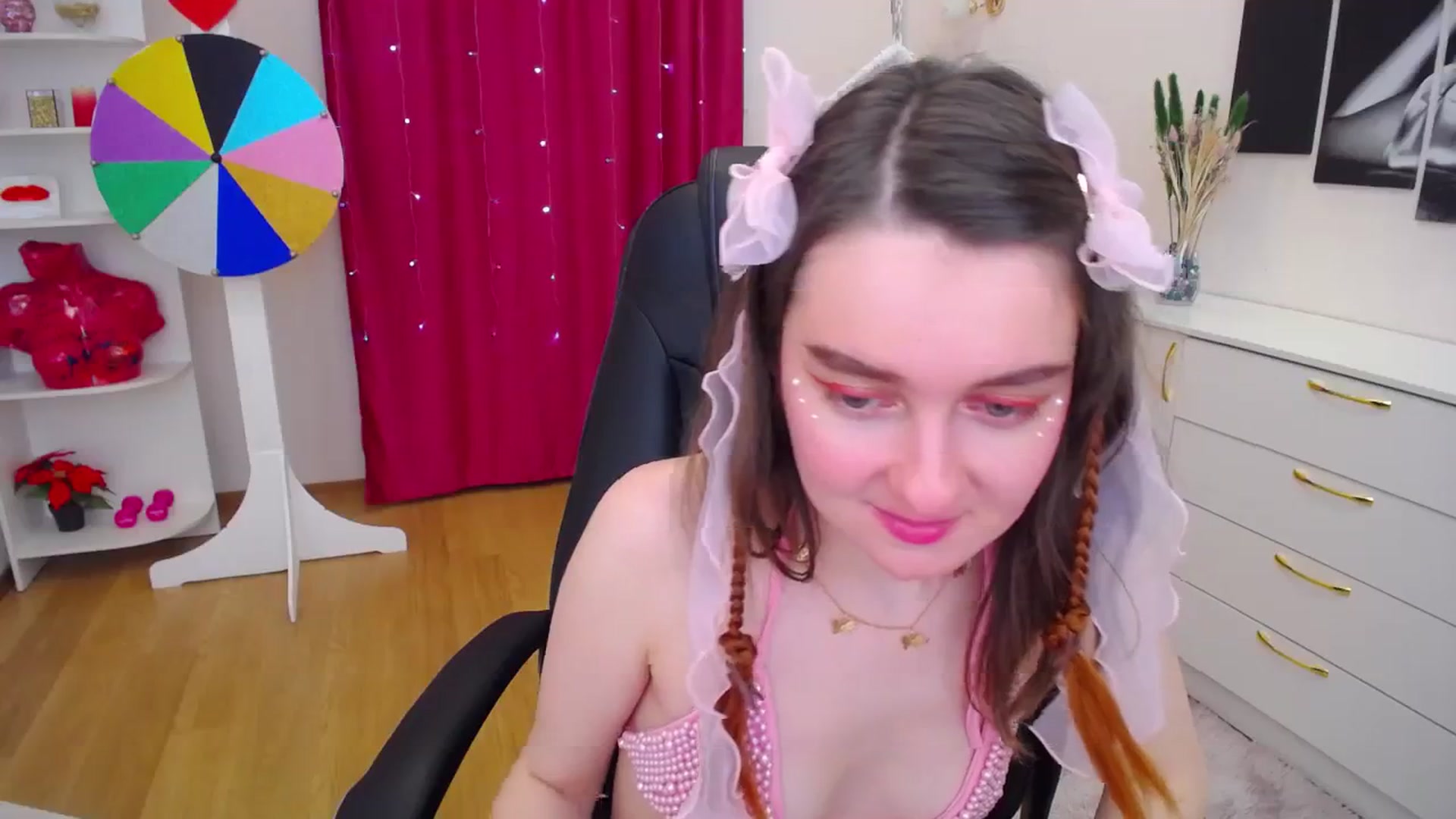Gallery image thumbnail from Milim_Nava's myfreecams stream on, 11/19/2023, 21:41 image 13 of 20