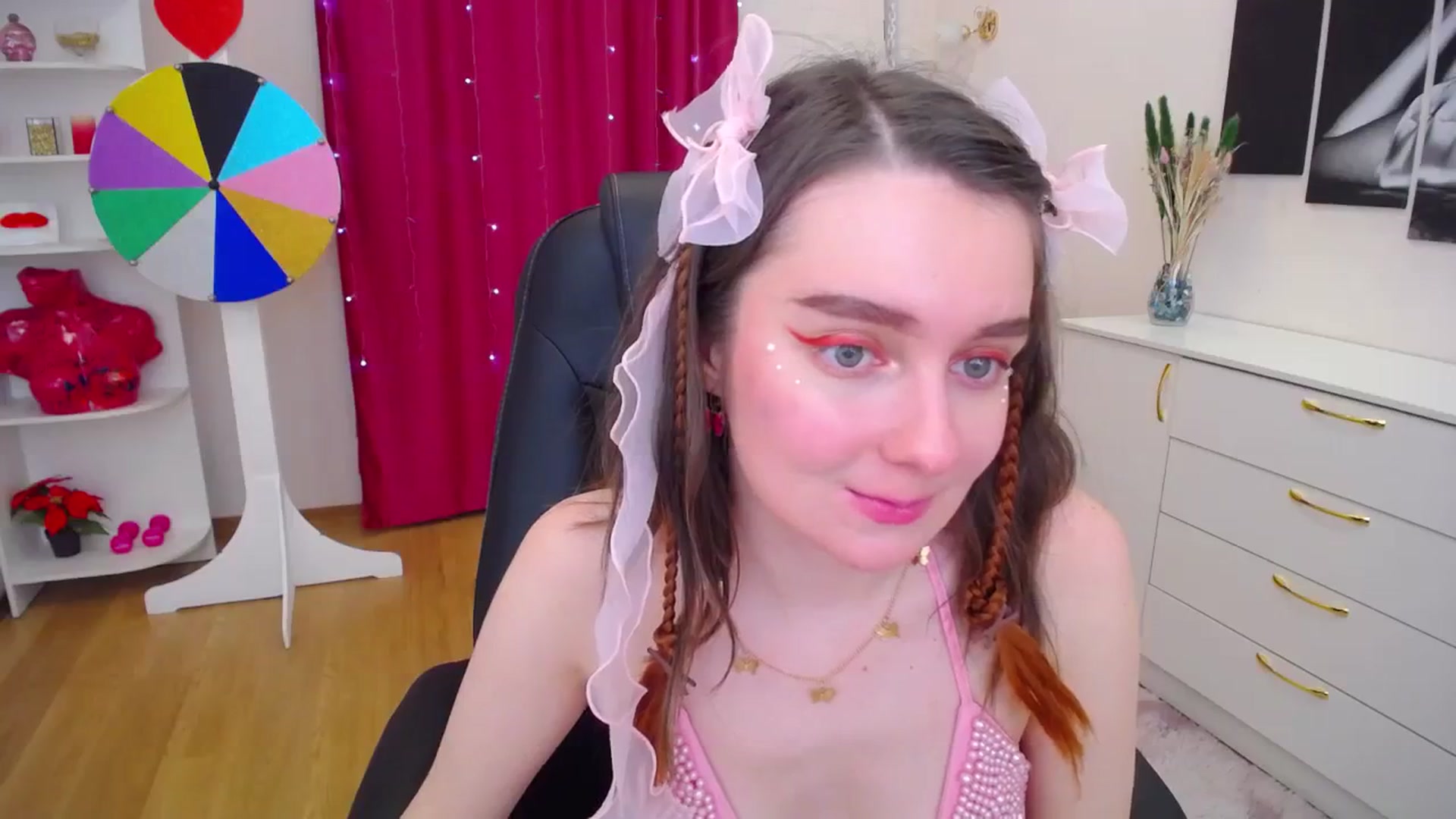 Gallery image thumbnail from Milim_Nava's myfreecams stream on, 11/19/2023, 22:38 image 6 of 20