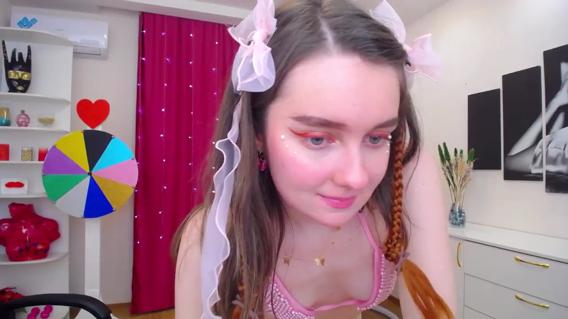 Gallery image thumbnail from Milim_Nava's myfreecams stream on, 11/19/2023, 22:38 image 18 of 20
