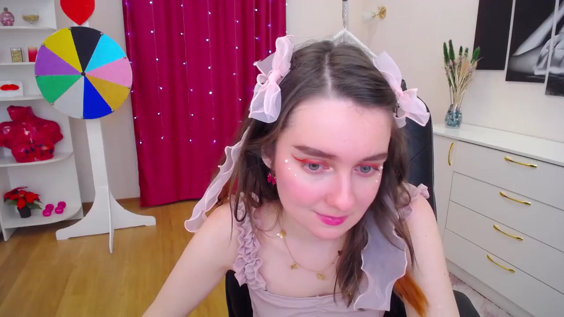 Gallery image thumbnail from Milim_Nava's myfreecams stream on, 11/20/2023, 24:00 image 18 of 20