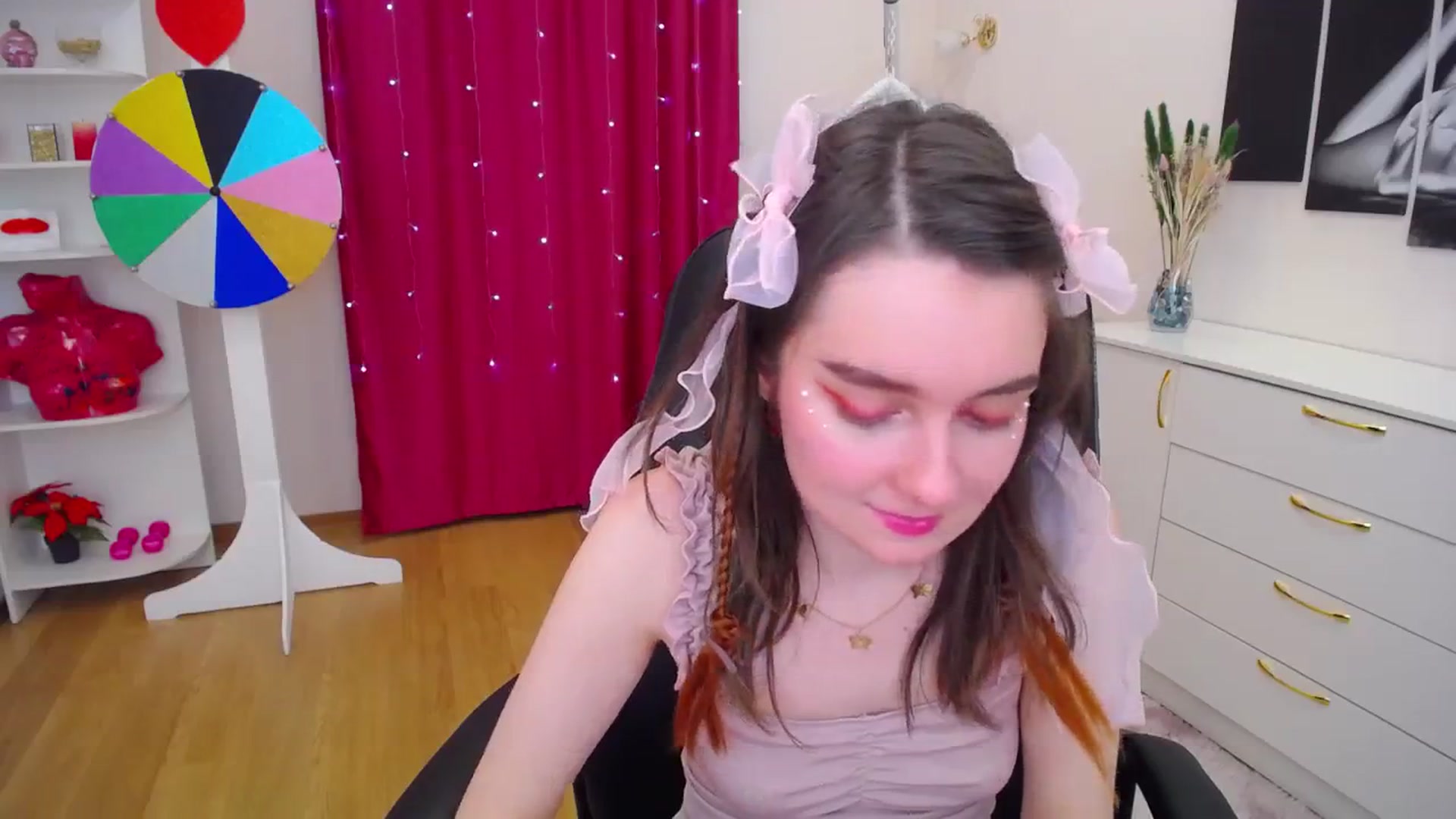 Gallery image thumbnail from Milim_Nava's myfreecams stream on, 11/20/2023, 24:00 image 5 of 20