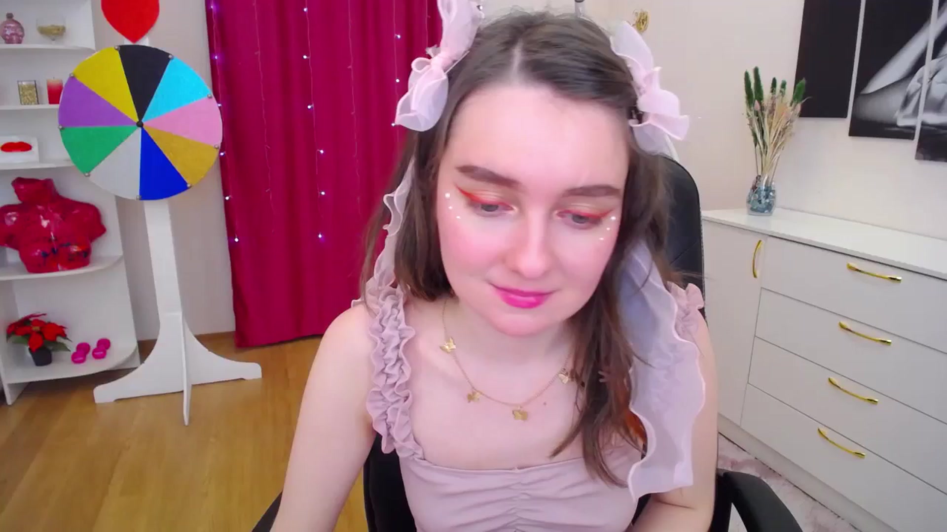 Gallery image thumbnail from Milim_Nava's myfreecams stream on, 11/20/2023, 24:00 image 10 of 20
