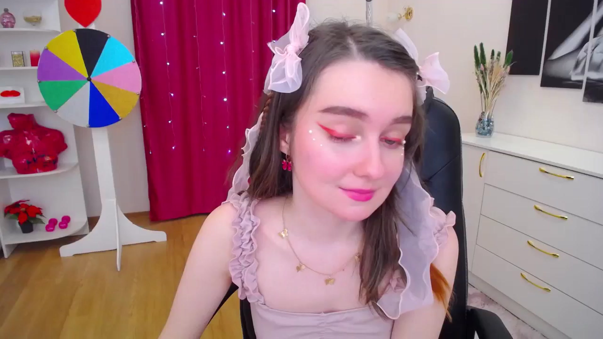 Gallery image thumbnail from Milim_Nava's myfreecams stream on, 11/20/2023, 24:00 image 15 of 20