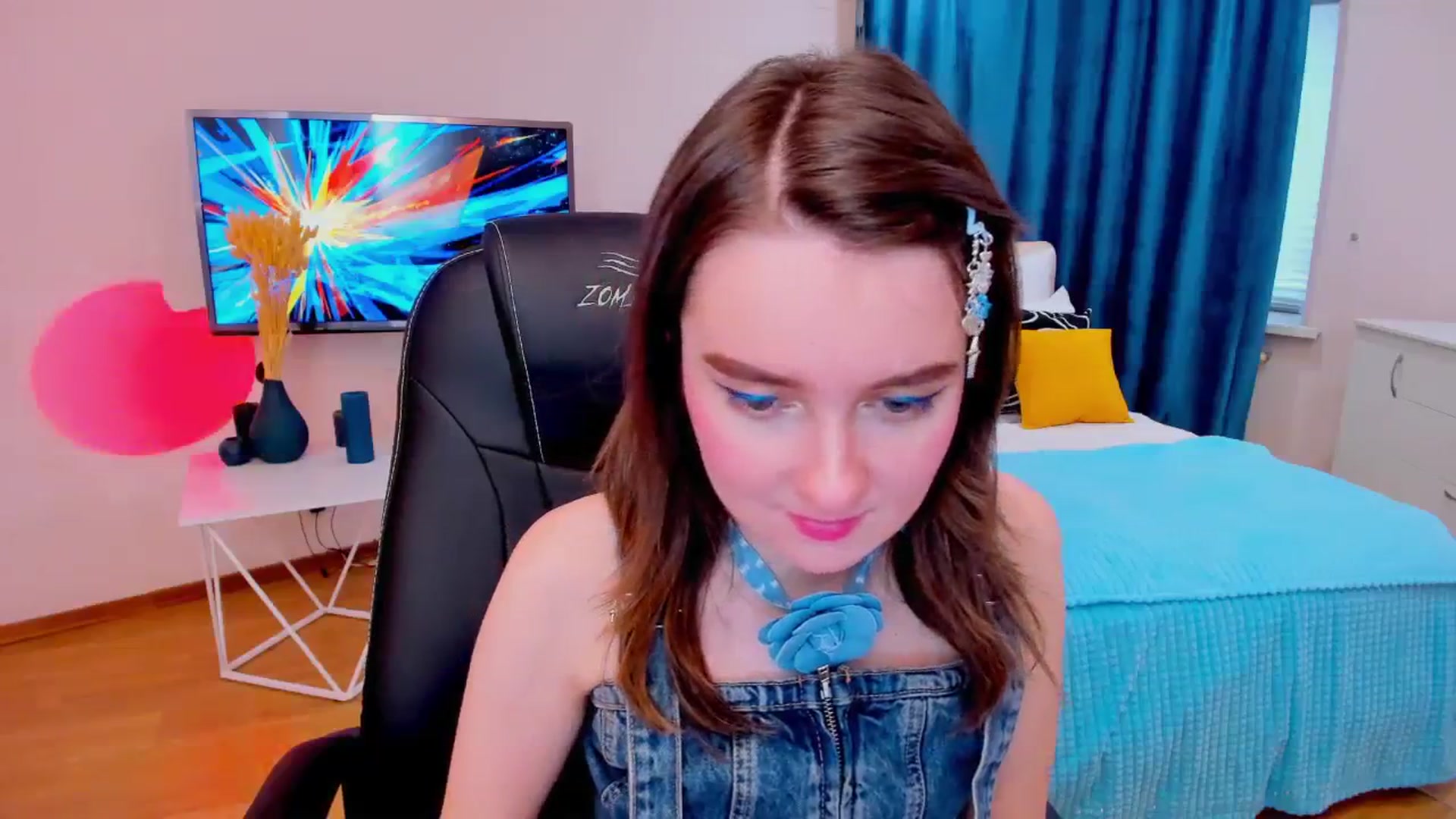 Gallery image thumbnail from Milim_Nava's myfreecams stream on, 11/21/2023, 07:10 image 13 of 20