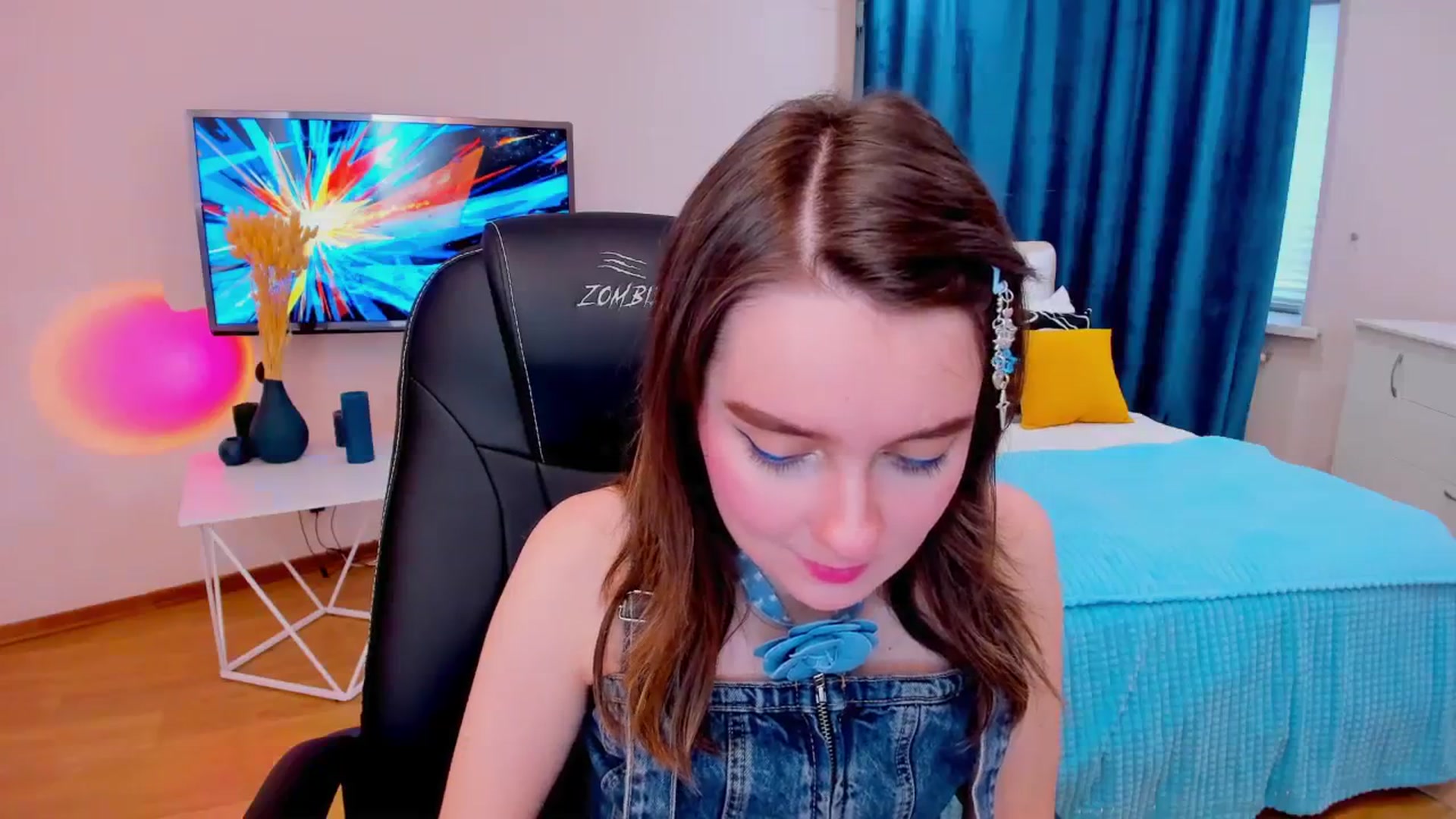 Gallery image thumbnail from Milim_Nava's myfreecams stream on, 11/21/2023, 07:10 image 10 of 20