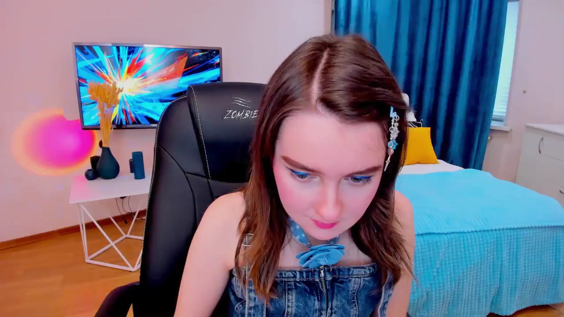 Gallery image thumbnail from Milim_Nava's myfreecams stream on, 11/21/2023, 07:10 image 11 of 20
