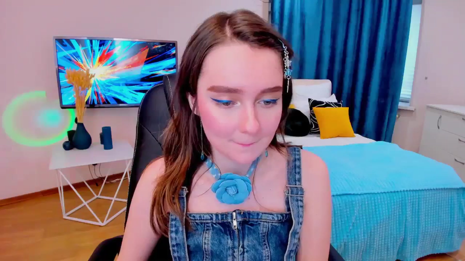 Gallery image thumbnail from Milim_Nava's myfreecams stream on, 11/21/2023, 07:10 image 19 of 20