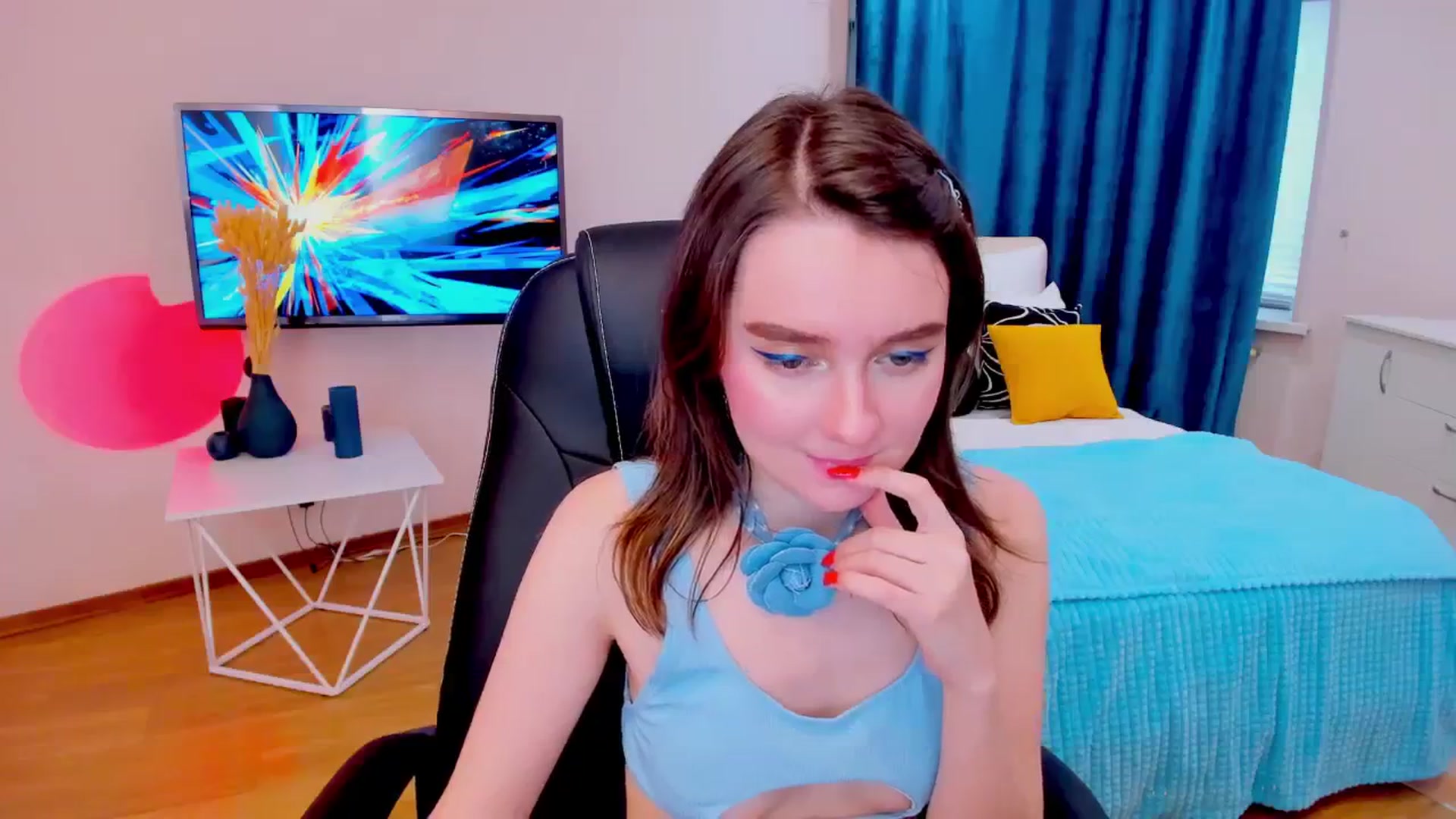 Gallery image thumbnail from Milim_Nava's myfreecams stream on, 11/21/2023, 09:48 image 18 of 20