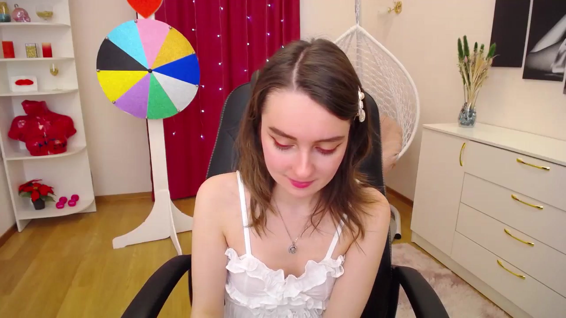 Gallery image thumbnail from Milim_Nava's myfreecams stream on, 11/23/2023, 08:13 image 16 of 20