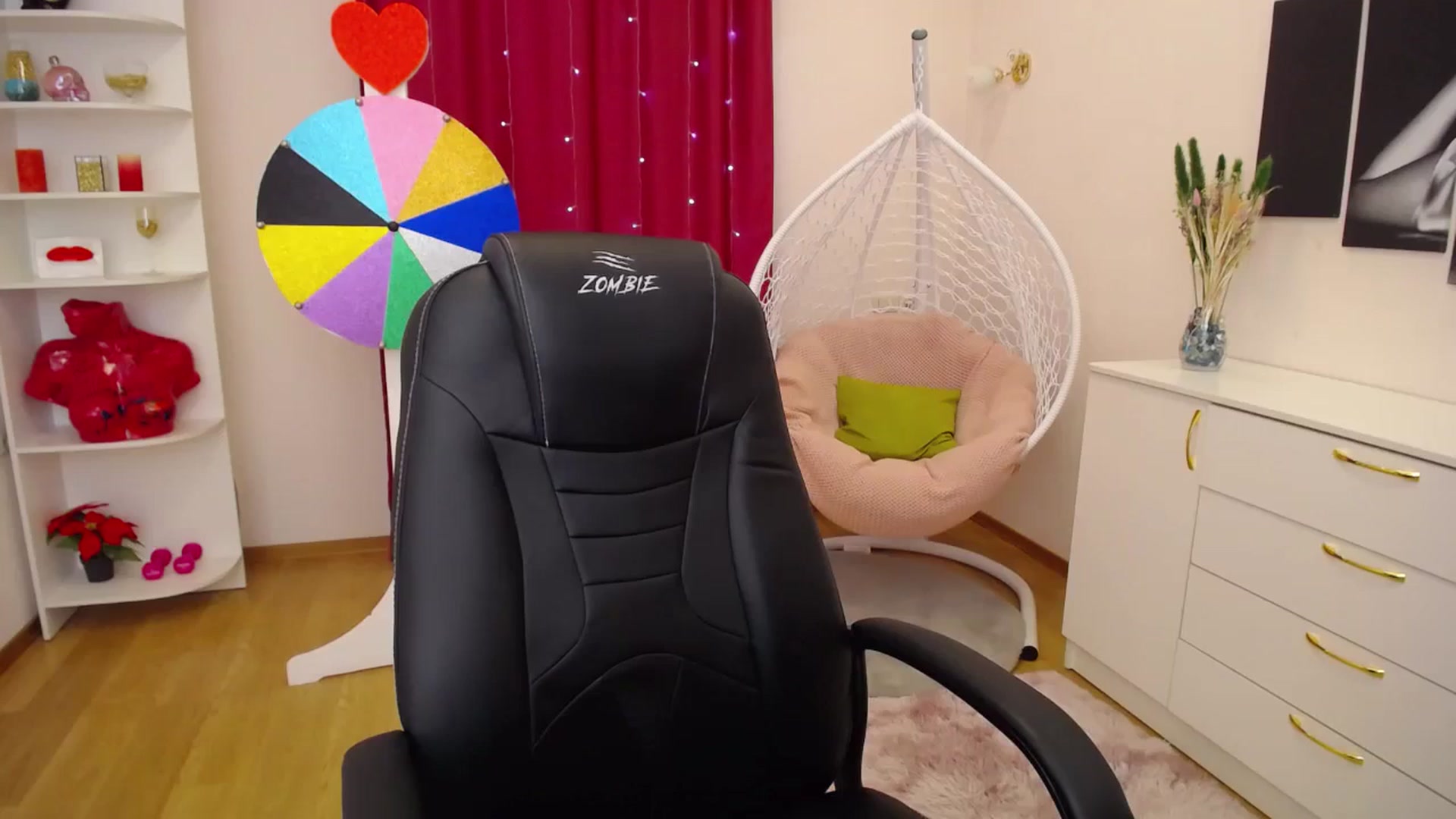 Gallery image thumbnail from Milim_Nava's myfreecams stream on, 11/23/2023, 09:51 image 8 of 20