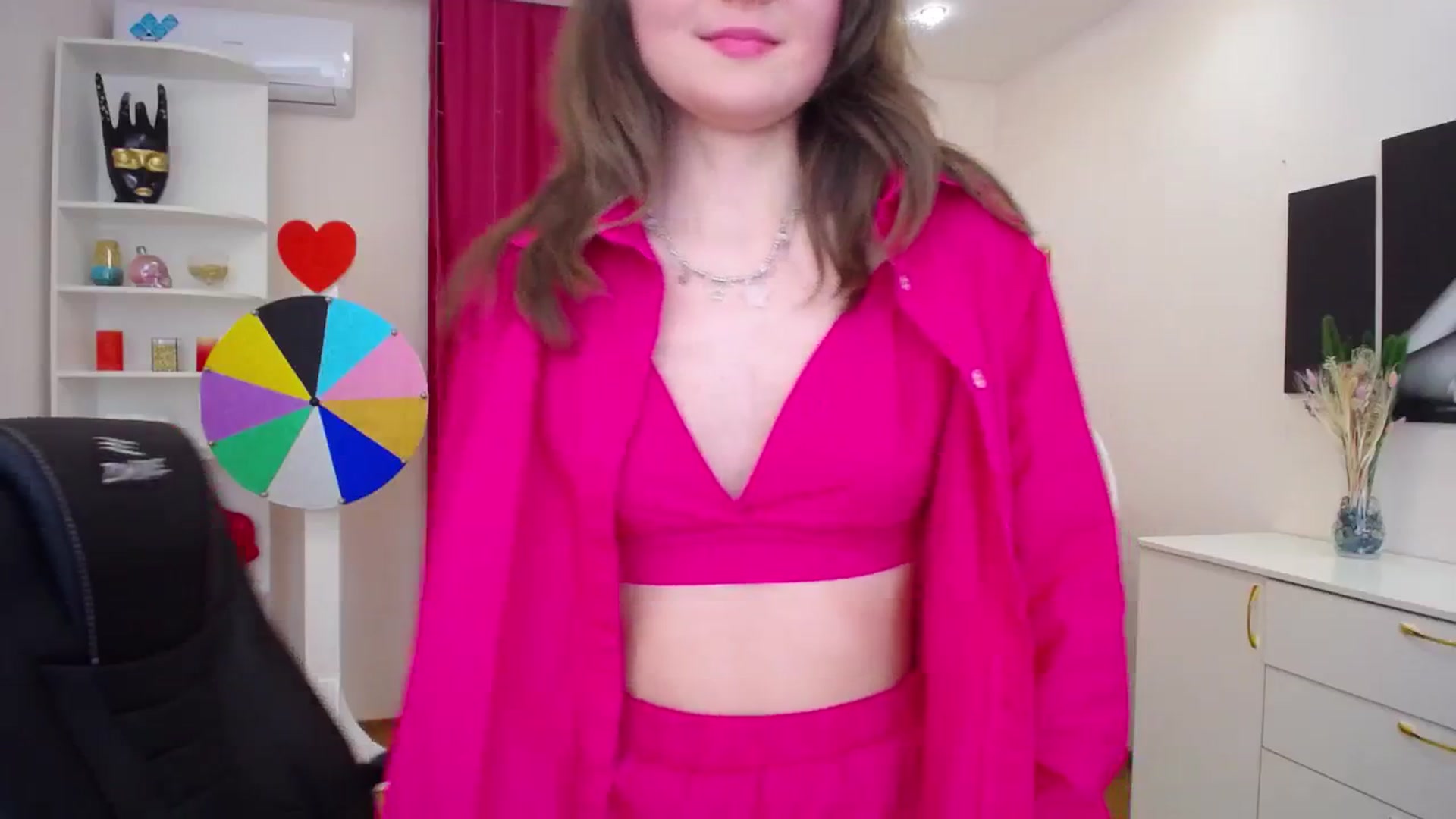 Gallery image thumbnail from Milim_Nava's myfreecams stream on, 11/29/2023, 12:11 image 17 of 20