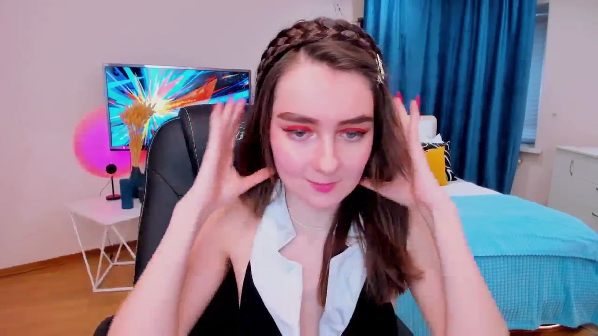 Gallery image thumbnail from Milim_Nava's myfreecams stream on, 11/30/2023, 12:06 image 7 of 20