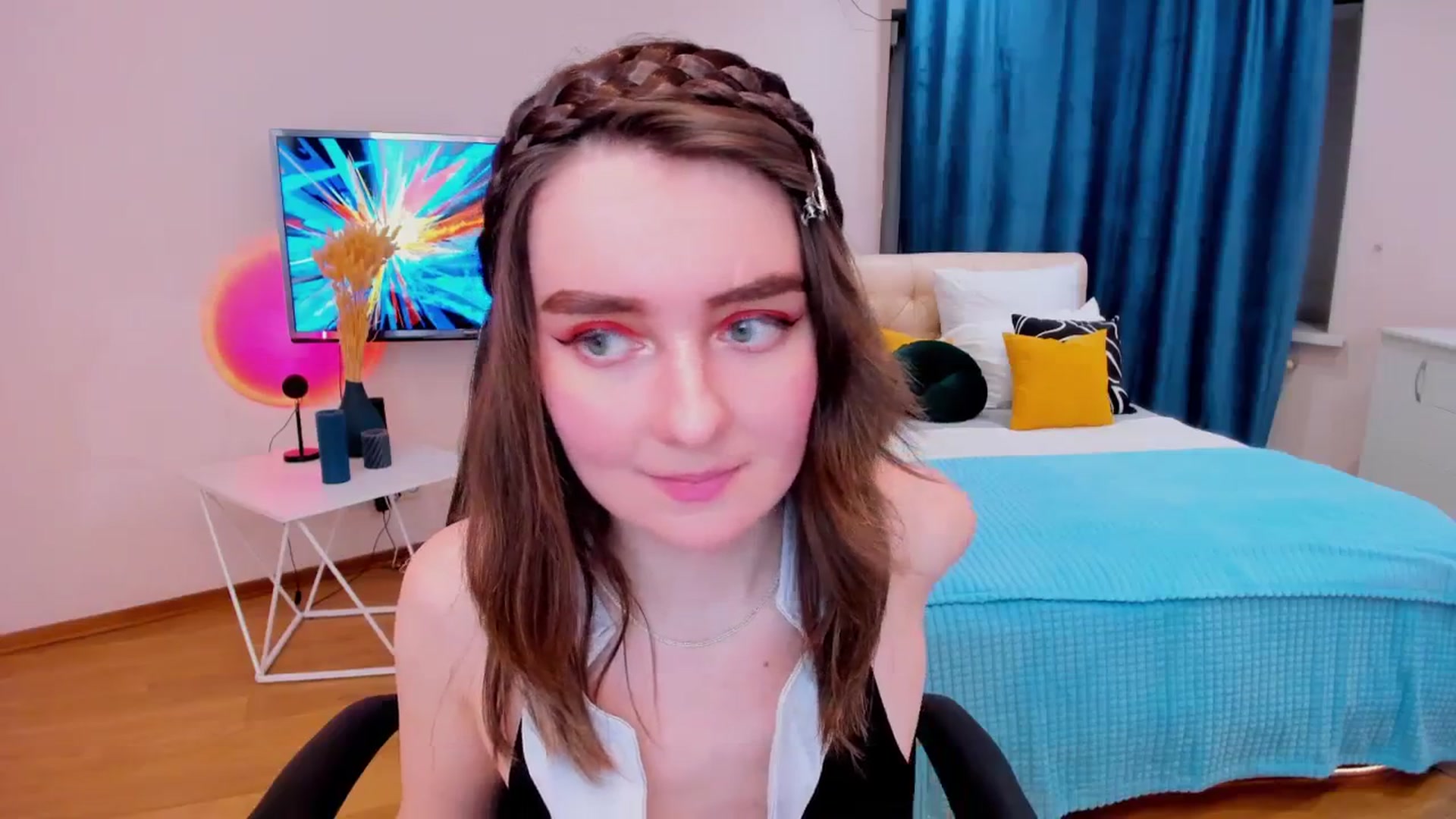 Gallery image thumbnail from Milim_Nava's myfreecams stream on, 11/30/2023, 14:40 image 10 of 20
