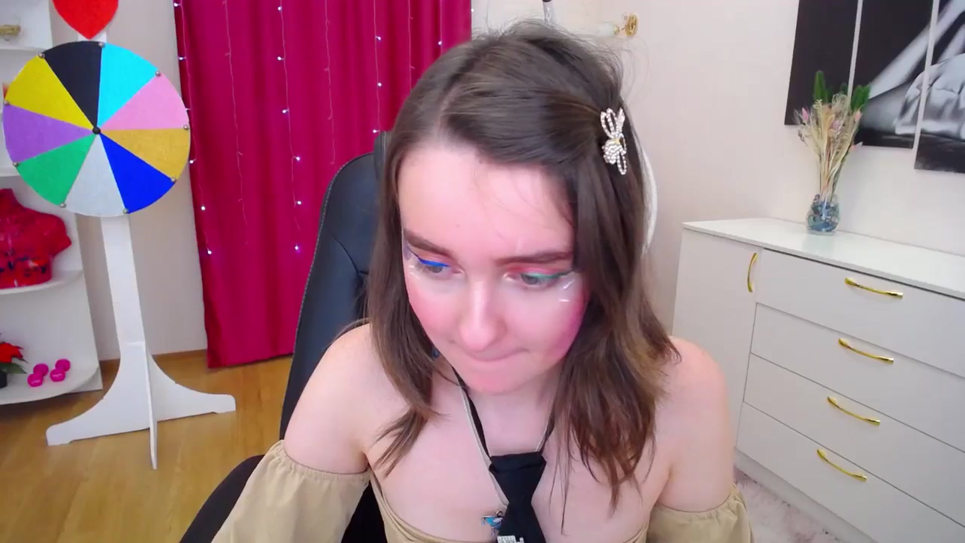 Gallery image thumbnail from Milim_Nava's myfreecams stream on, 12/02/2023, 08:24 image 9 of 20
