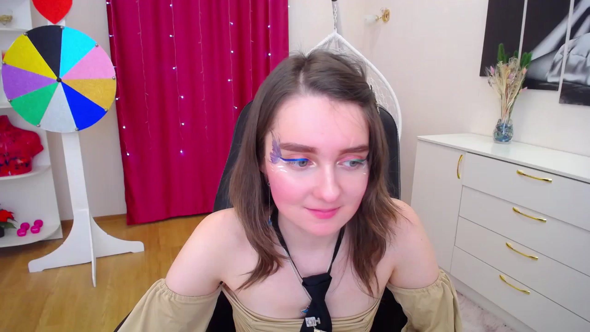 Gallery image thumbnail from Milim_Nava's myfreecams stream on, 12/02/2023, 08:24 image 18 of 20