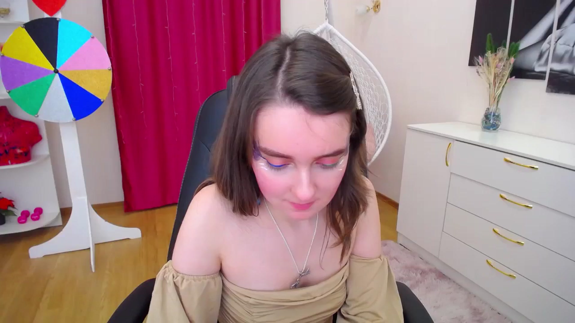Gallery image thumbnail from Milim_Nava's myfreecams stream on, 12/02/2023, 09:47 image 15 of 20