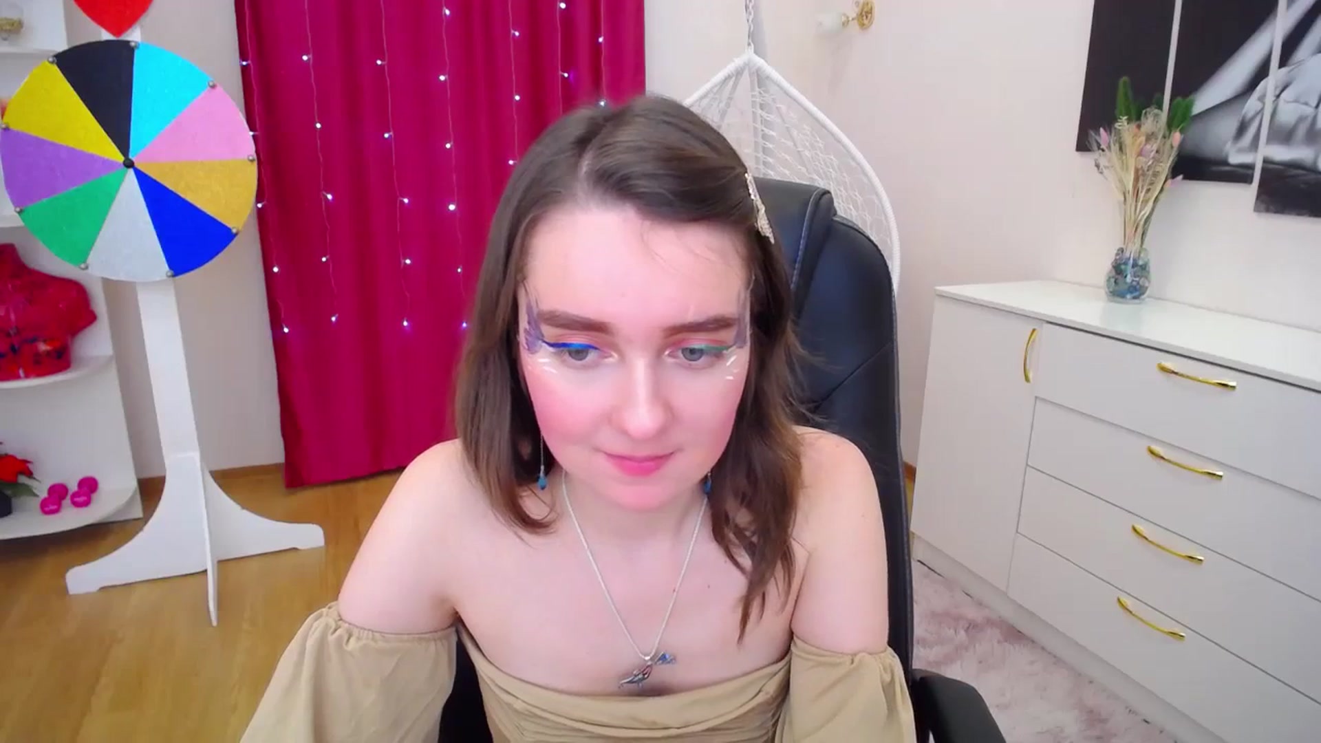 Gallery image thumbnail from Milim_Nava's myfreecams stream on, 12/02/2023, 09:47 image 9 of 20