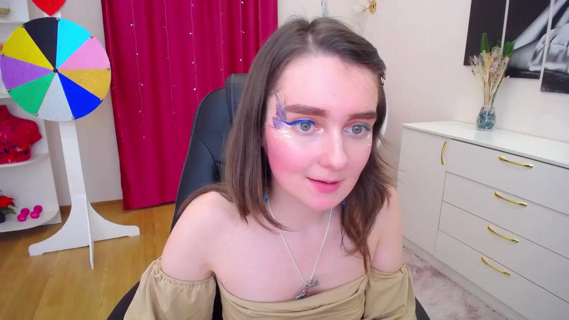 Gallery image thumbnail from Milim_Nava's myfreecams stream on, 12/02/2023, 09:47 image 12 of 20