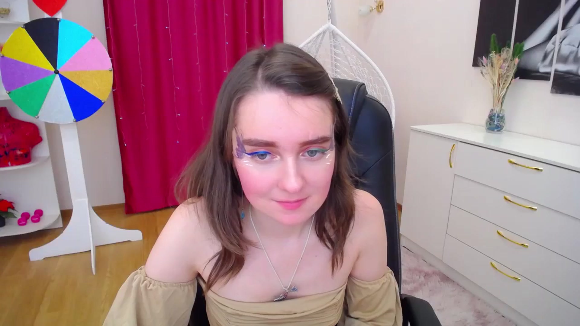 Gallery image thumbnail from Milim_Nava's myfreecams stream on, 12/02/2023, 09:47 image 10 of 20