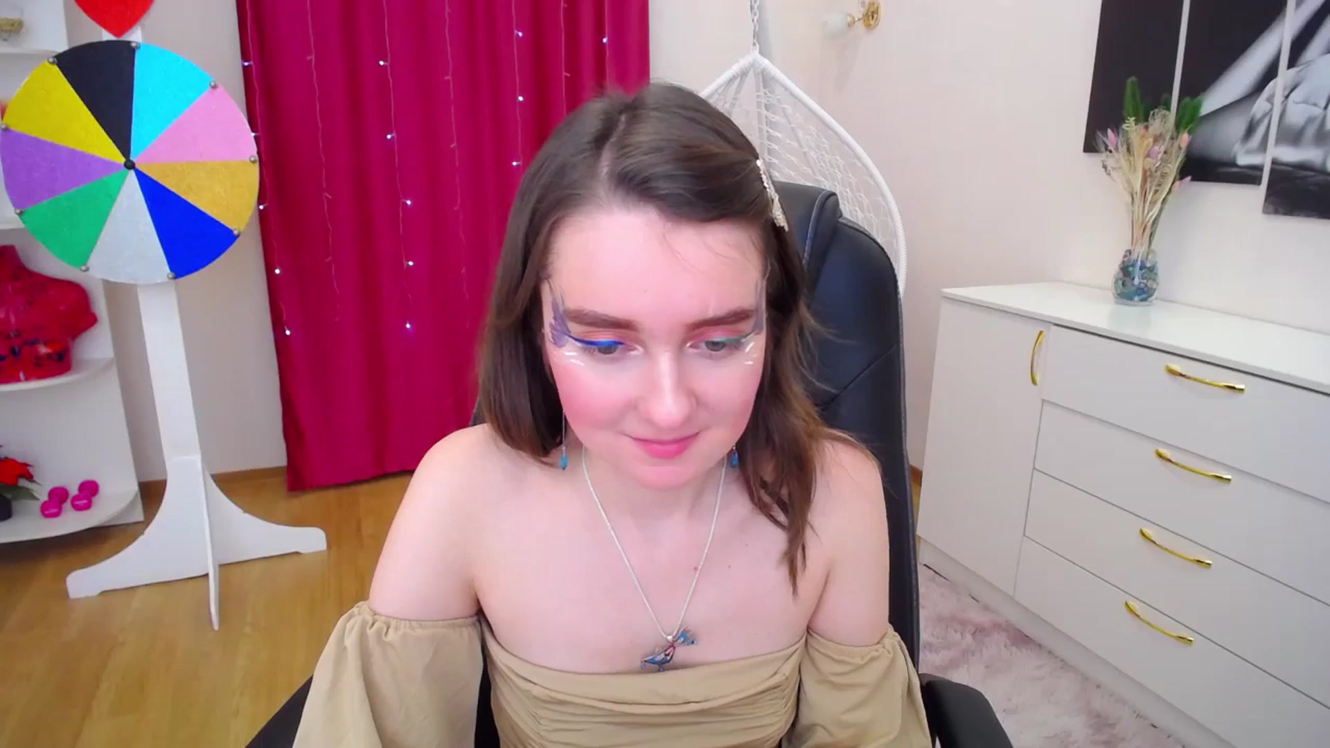 Gallery image thumbnail from Milim_Nava's myfreecams stream on, 12/02/2023, 09:47 image 8 of 20
