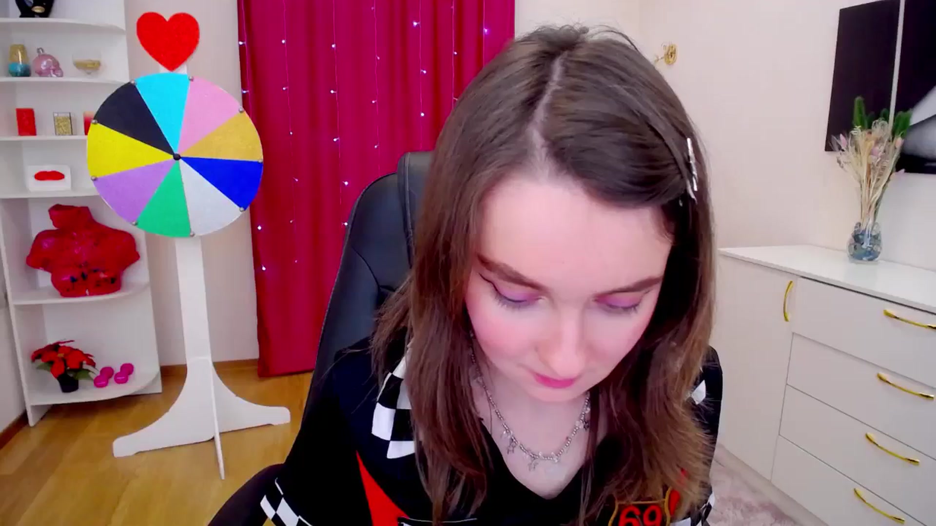 Gallery image thumbnail from Milim_Nava's myfreecams stream on, 12/04/2023, 09:47 image 17 of 20
