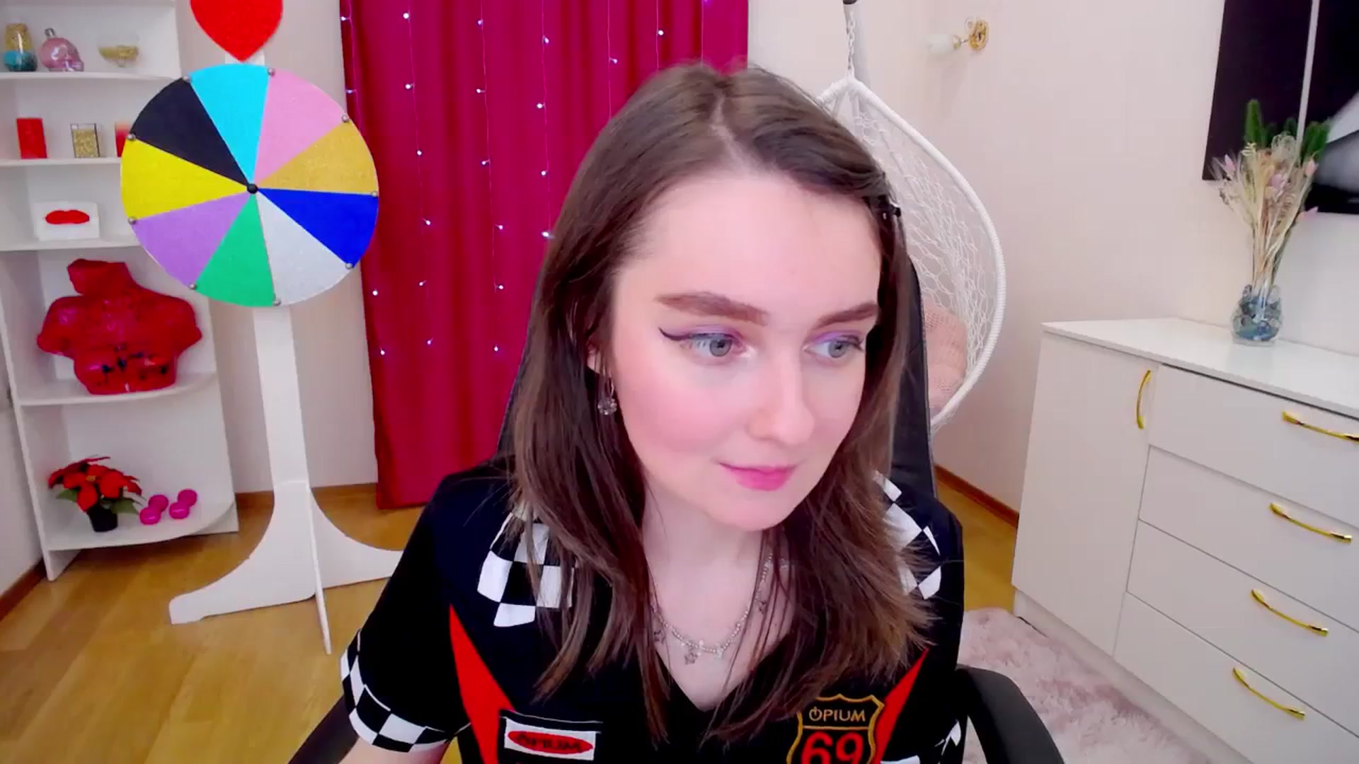Gallery image thumbnail from Milim_Nava's myfreecams stream on, 12/04/2023, 09:47 image 13 of 20