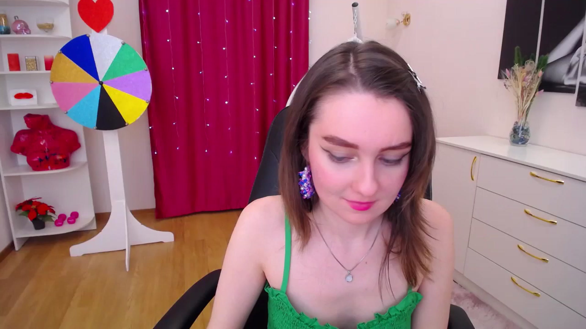 Gallery image thumbnail from Milim_Nava's myfreecams stream on, 12/07/2023, 09:18 image 12 of 20