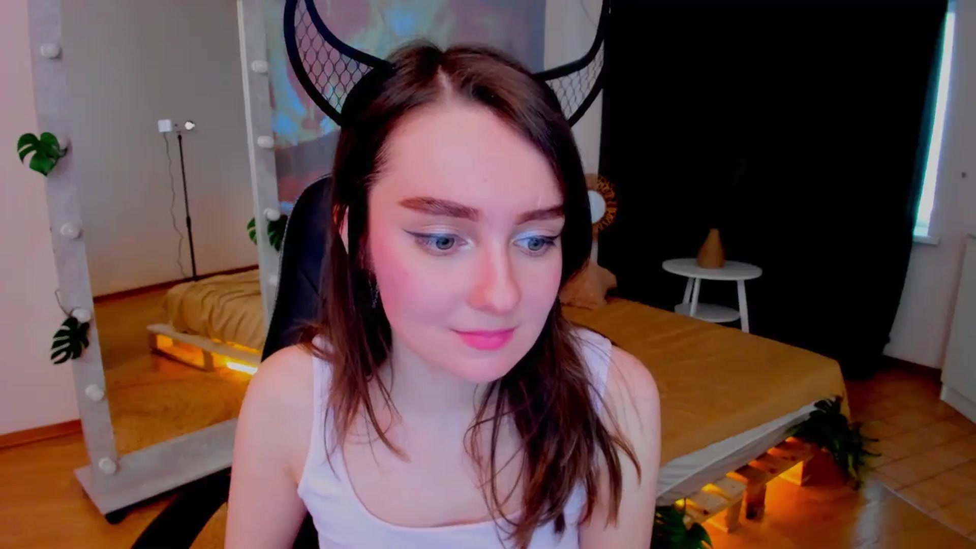 Gallery image thumbnail from Milim_Nava's myfreecams stream on, 12/12/2023, 09:40 image 16 of 20