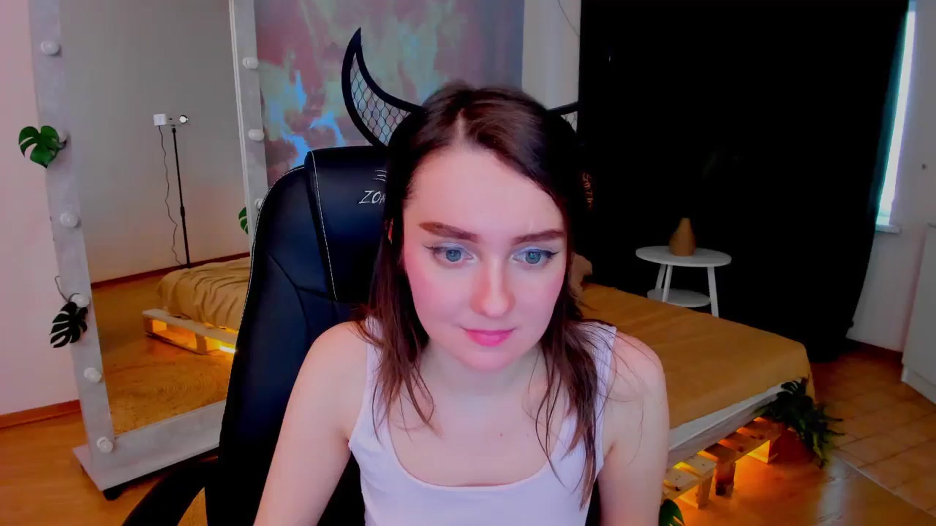 Gallery image thumbnail from Milim_Nava's myfreecams stream on, 12/12/2023, 09:40 image 18 of 20