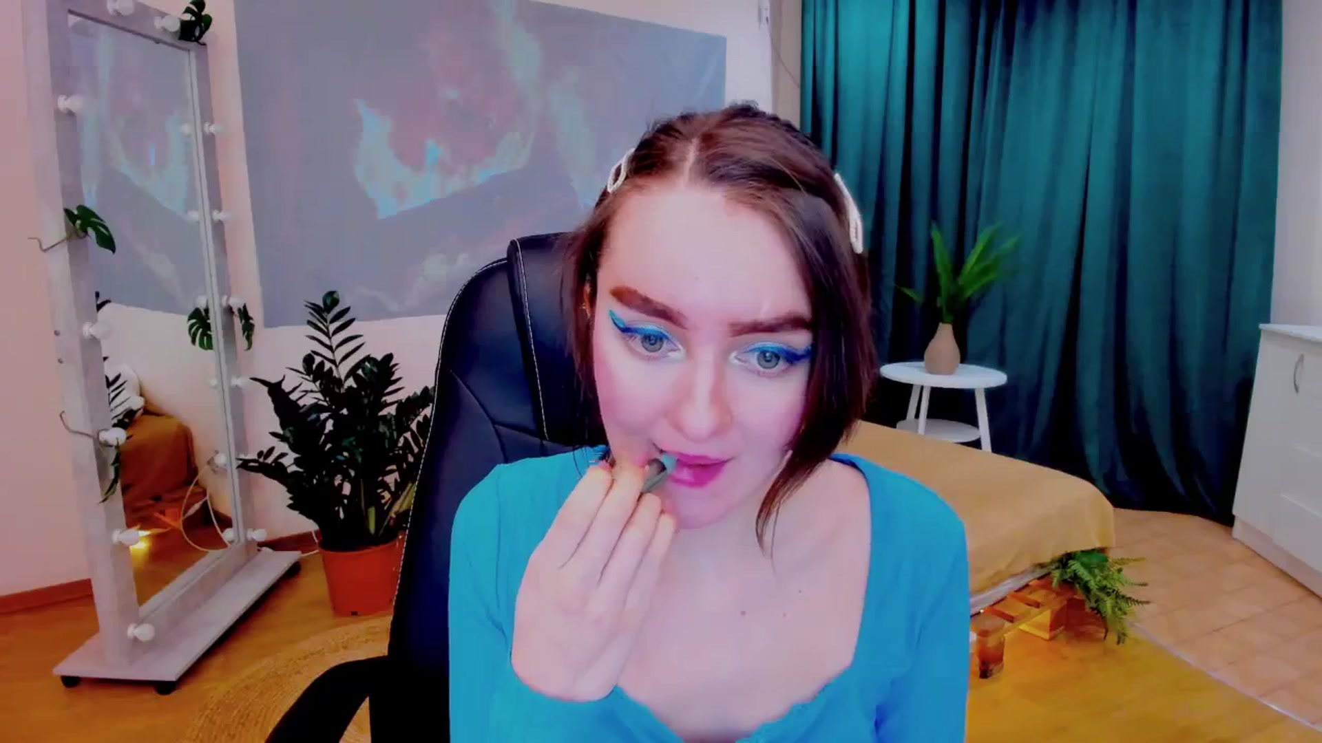 Gallery image thumbnail from Milim_Nava's myfreecams stream on, 12/13/2023, 13:16 image 3 of 20