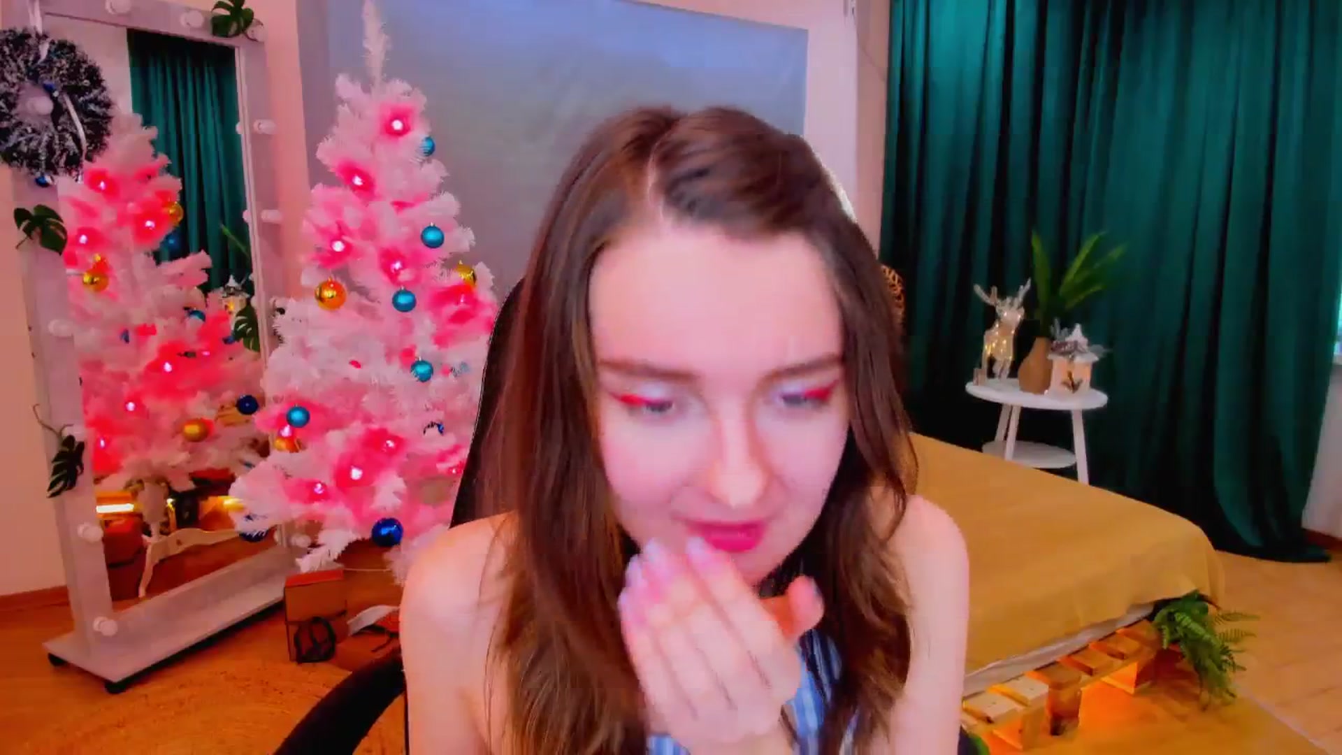Gallery image thumbnail from Milim_Nava's myfreecams stream on, 12/18/2023, 09:48 image 16 of 20