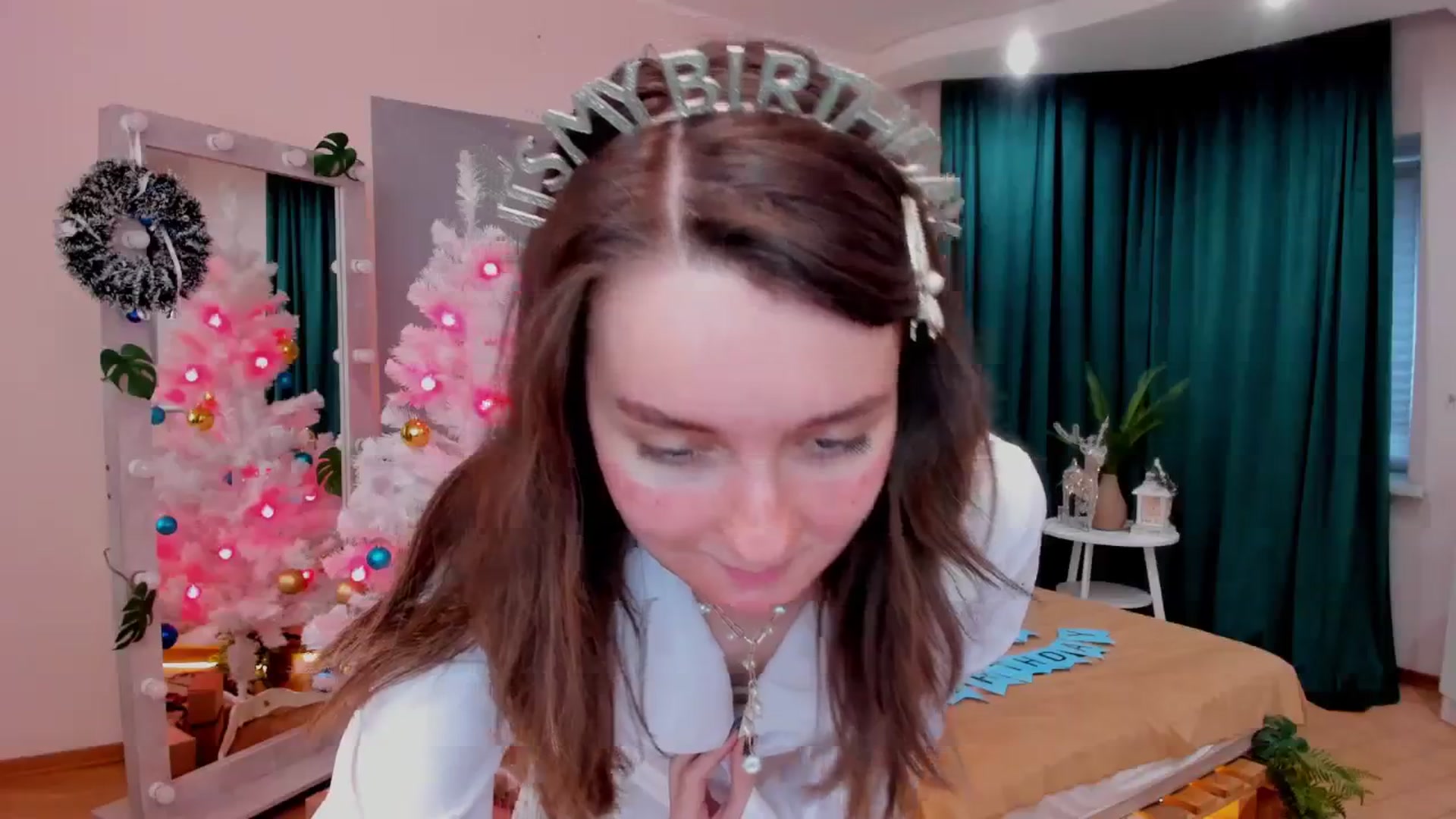 Gallery image thumbnail from Milim_Nava's myfreecams stream on, 12/21/2023, 11:57 image 19 of 20