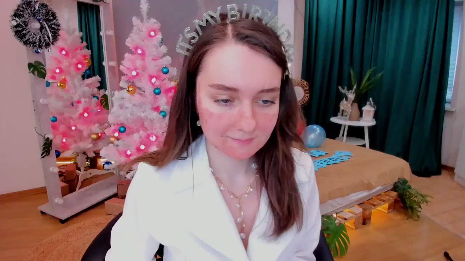 Gallery image thumbnail from Milim_Nava's myfreecams stream on, 12/21/2023, 11:57 image 15 of 20