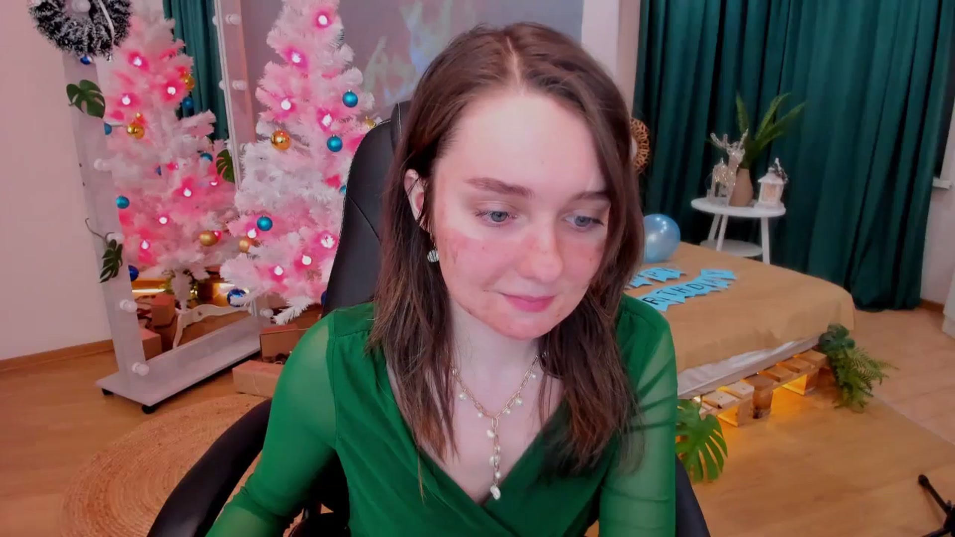 Gallery image thumbnail from Milim_Nava's myfreecams stream on, 12/21/2023, 16:29 image 19 of 20