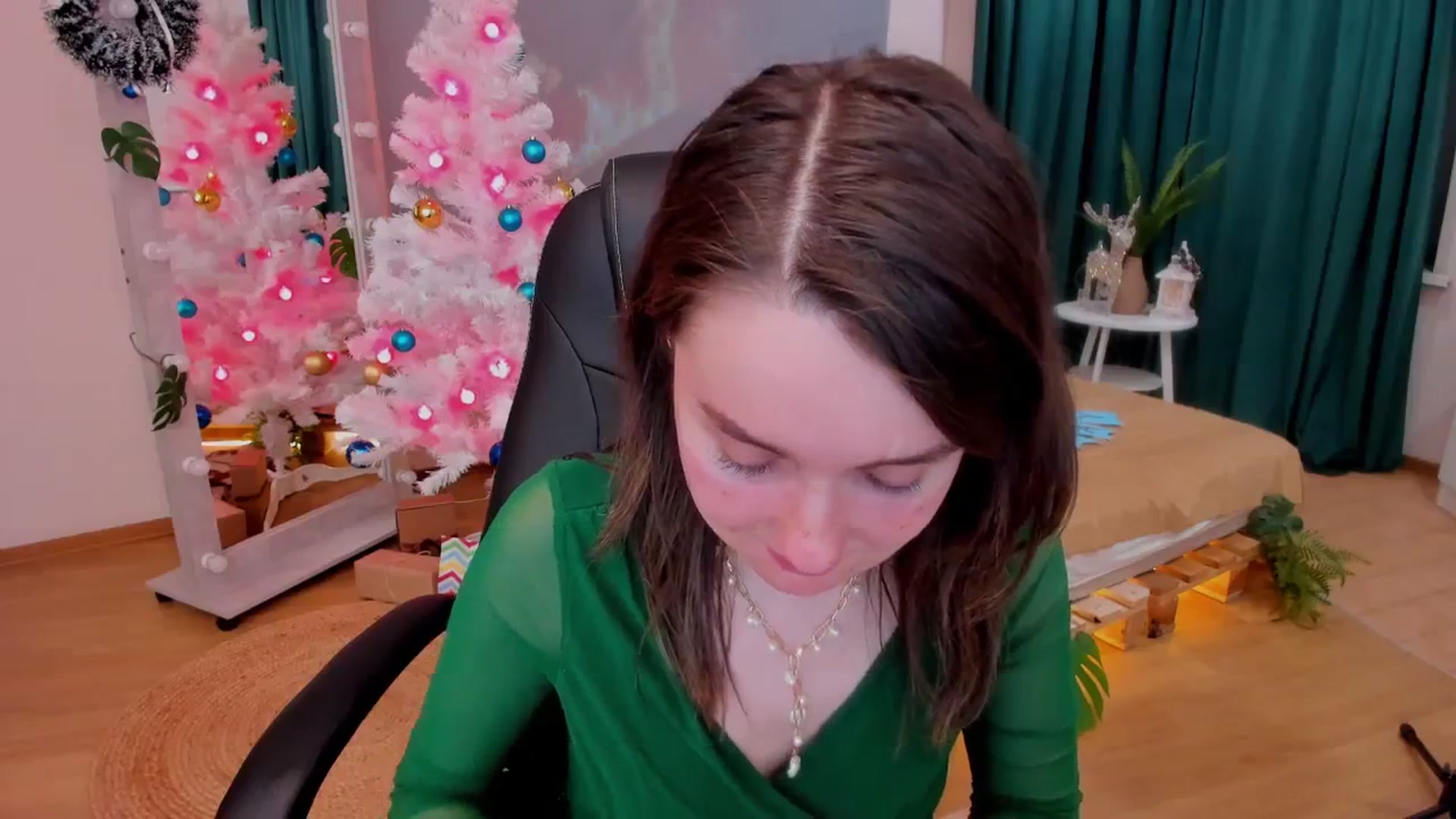 Gallery image thumbnail from Milim_Nava's myfreecams stream on, 12/21/2023, 16:29 image 17 of 20