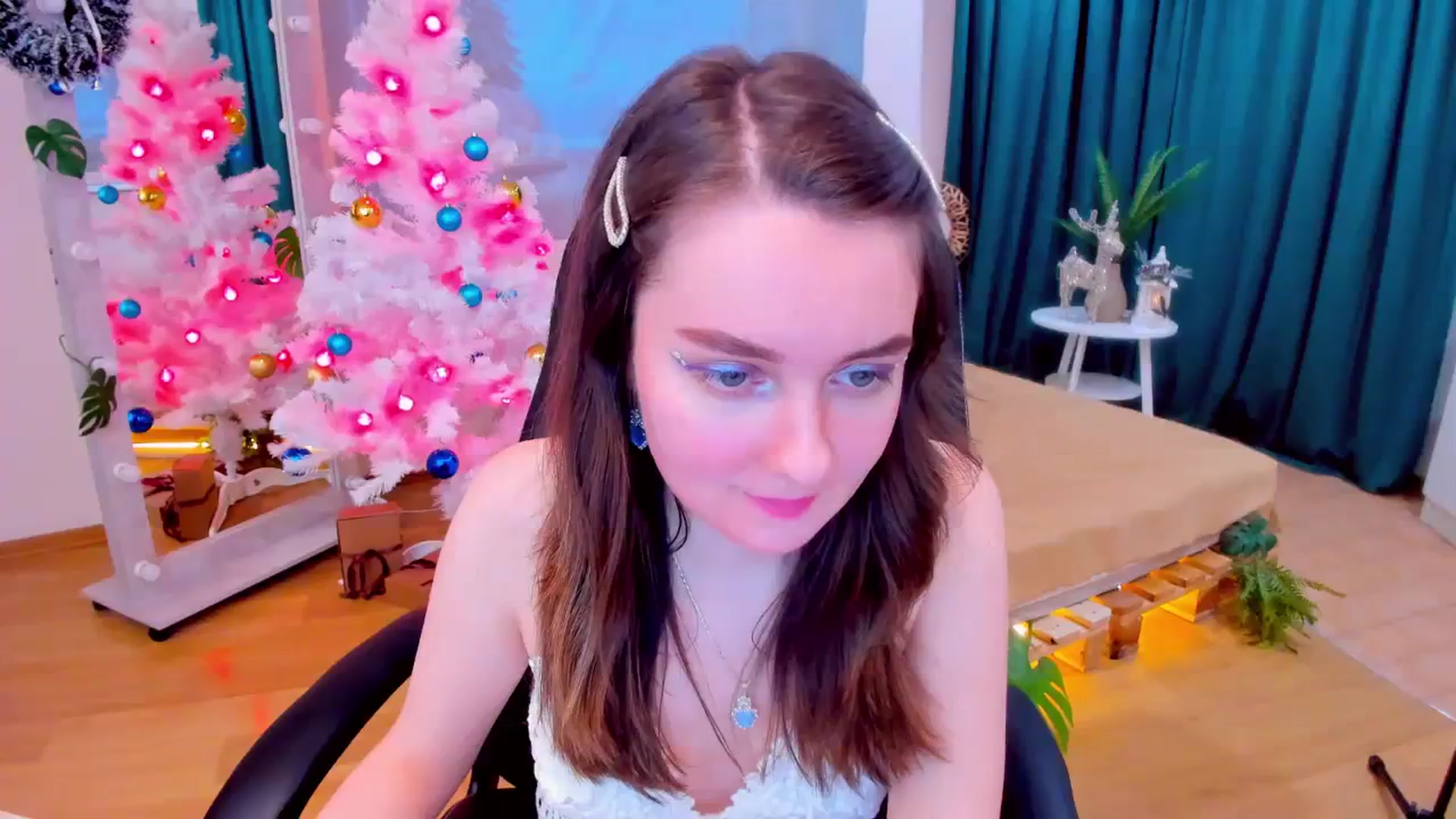 Gallery image thumbnail from Milim_Nava's myfreecams stream on, 12/25/2023, 07:23 image 9 of 20