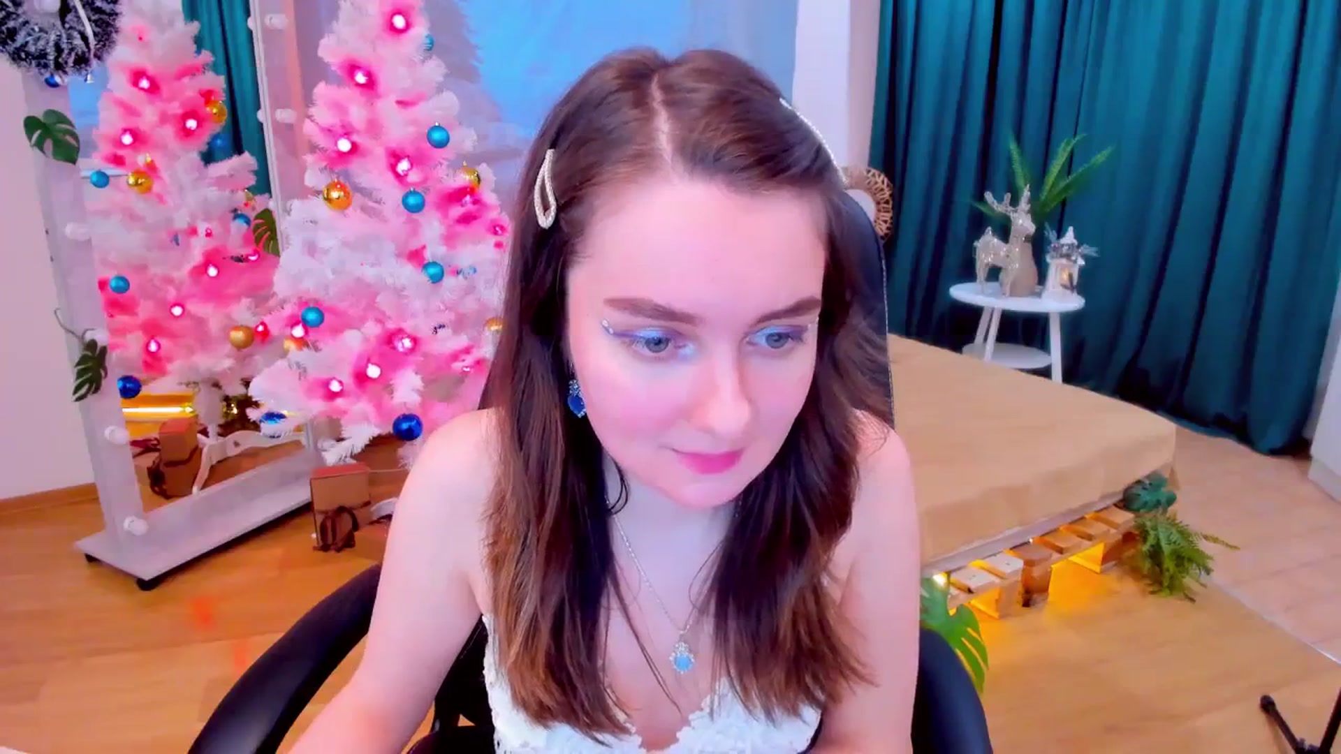 Gallery image thumbnail from Milim_Nava's myfreecams stream on, 12/25/2023, 07:23 image 10 of 20