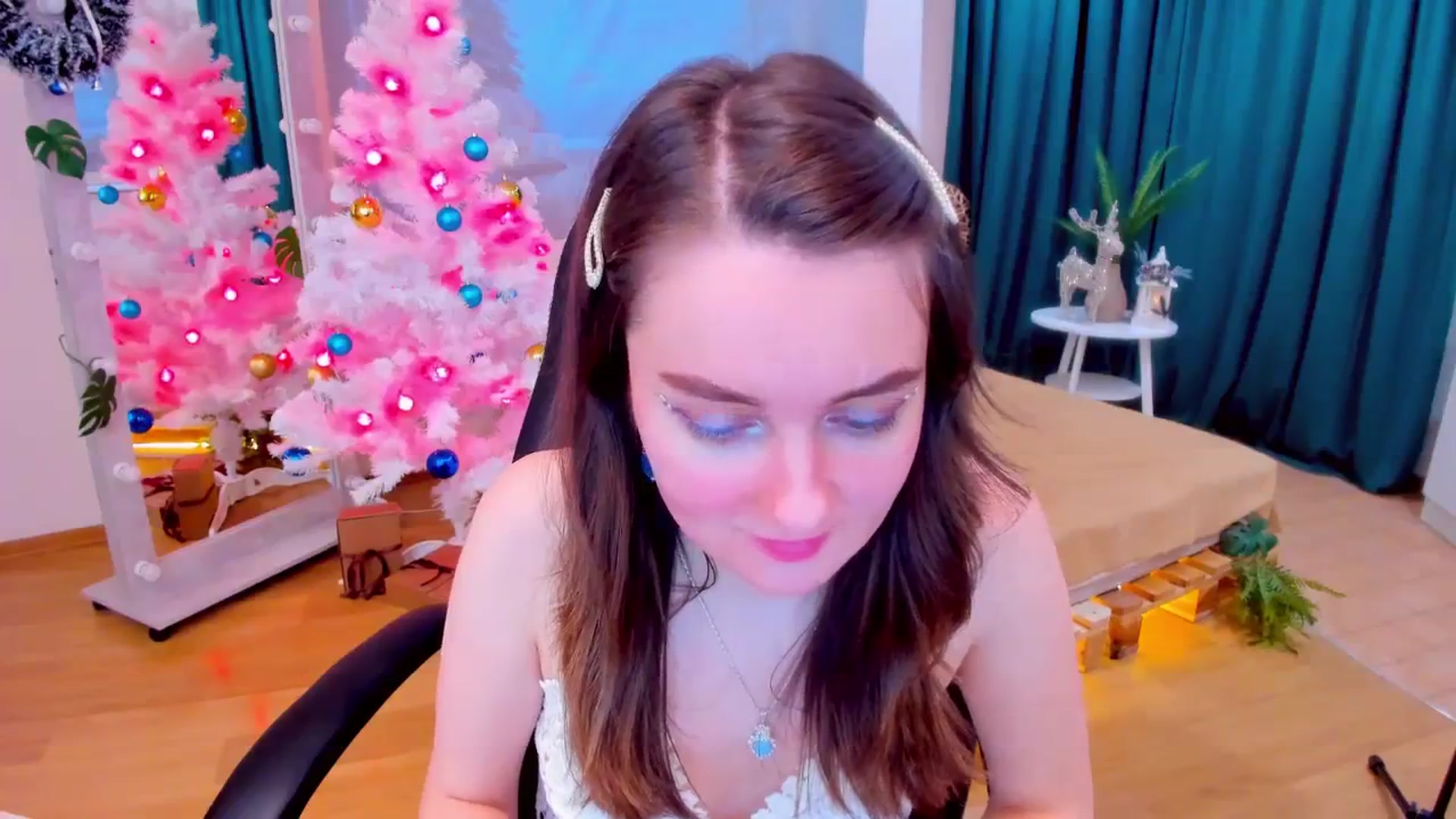 Gallery image thumbnail from Milim_Nava's myfreecams stream on, 12/25/2023, 07:23 image 12 of 20
