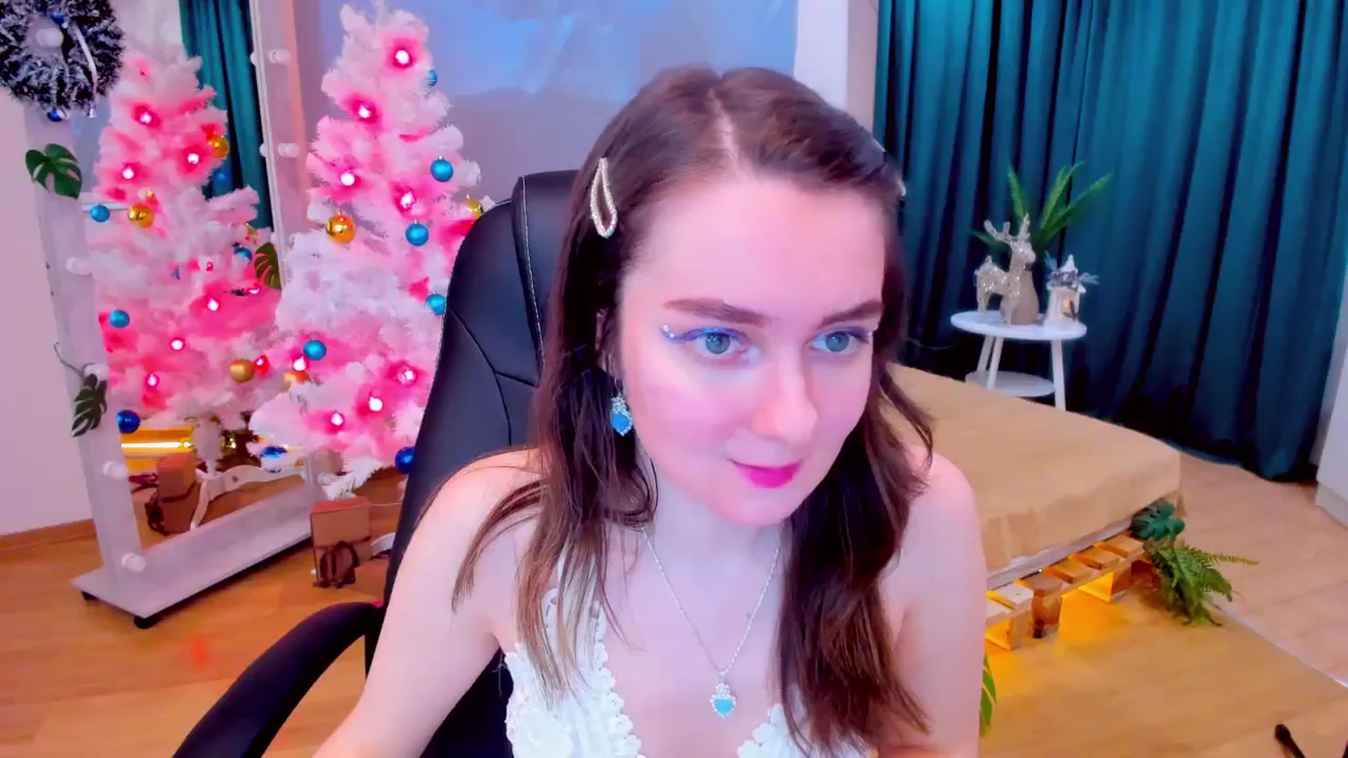 Gallery image thumbnail from Milim_Nava's myfreecams stream on, 12/25/2023, 09:09 image 3 of 20